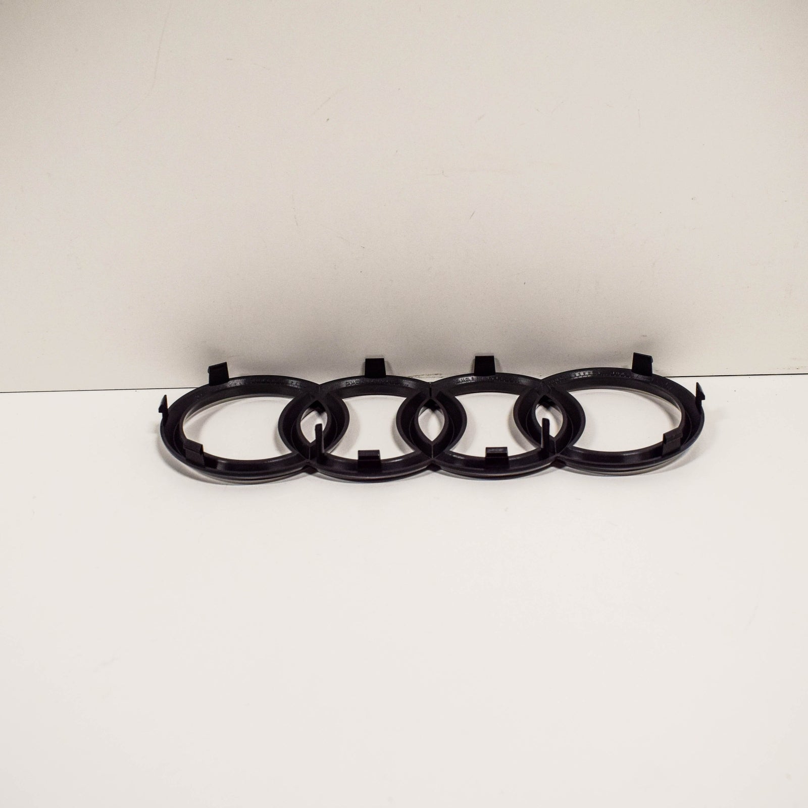 NEW AUDI A3 FRONT GRILLE EMBLEM 8T0853605T94 ORIGINAL