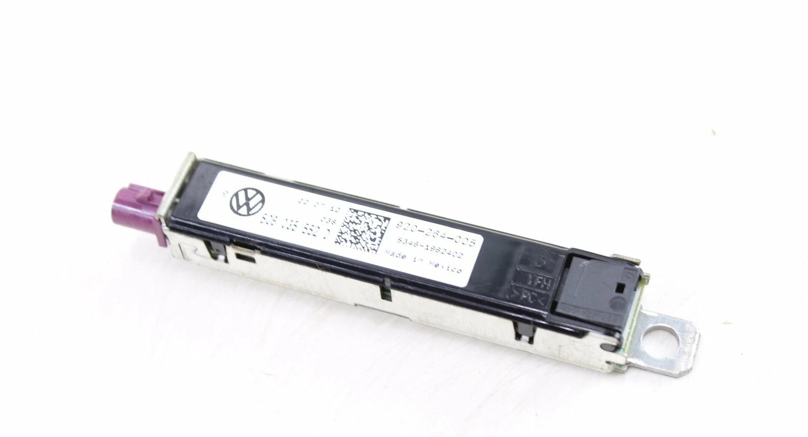 NEW VW JETTA A6 LEFT AERIAL AMPLIFIER 5C6035552D ORIGINAL