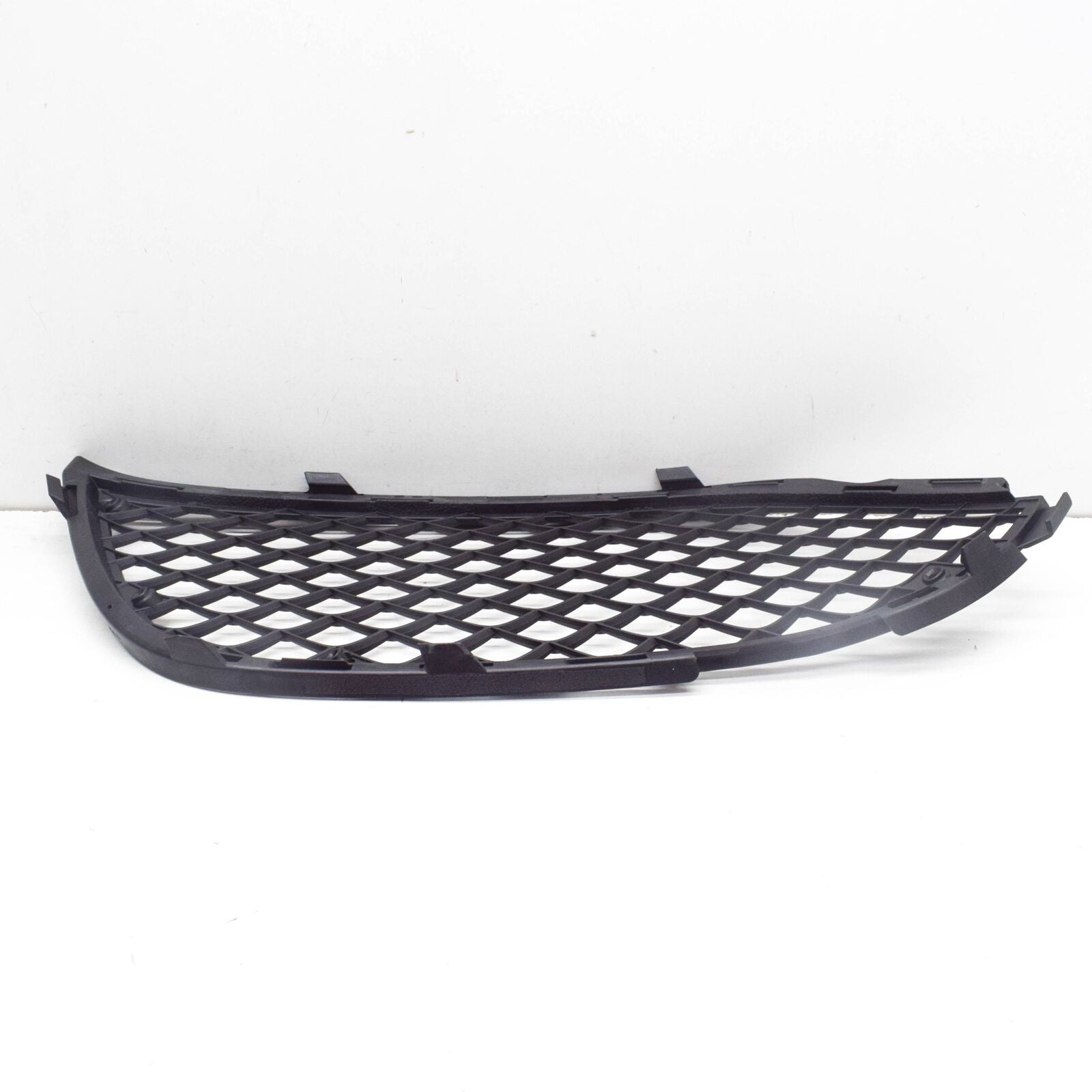 NEW MERCEDES-BENZ C-CLASS W205 FRONT BUMPER RIGHT GRILLE A2058852823 ORIGINAL