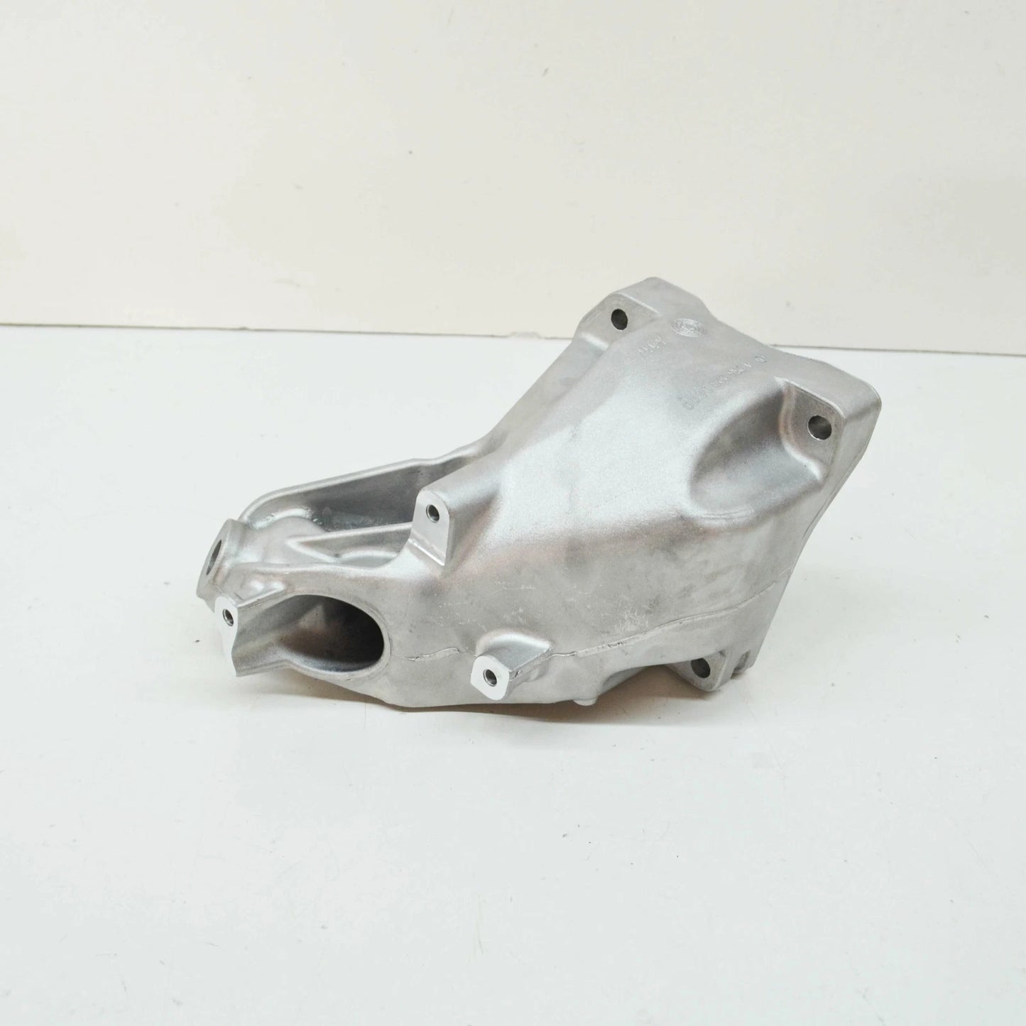 NEW MERCEDES-BENZ S W222 RIGHT ENGINE MOUNT A2562230400 ORIGINAL