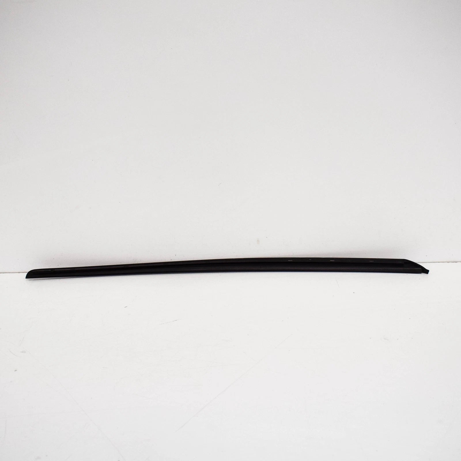 NEW AUDI A4 B9 FRONT WINDSCREEN RIGHT WEATHERSTRIP MOLDING 8W0854328C9B9