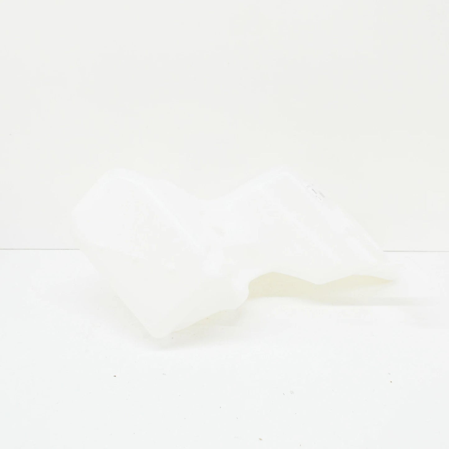 NEW MB CL-CLASS C215 WINDSHIELD WASHER FLUID RESERVOIR A2208690020 ORIGINAL