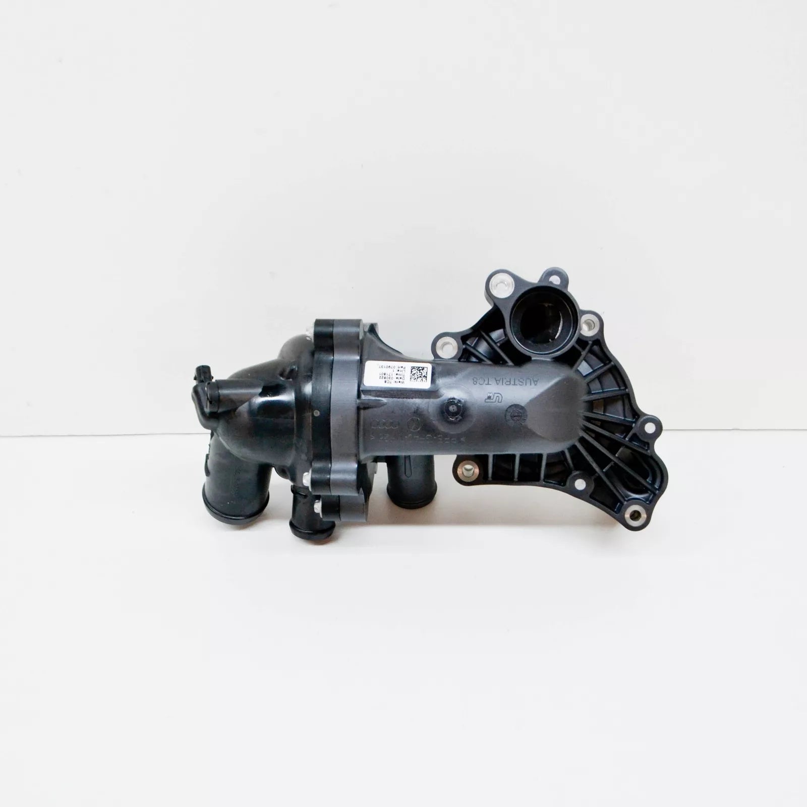 NEW AUDI A8 4H D4 WATER PUMP ASSEMBLY 079121013T ORIGINAL