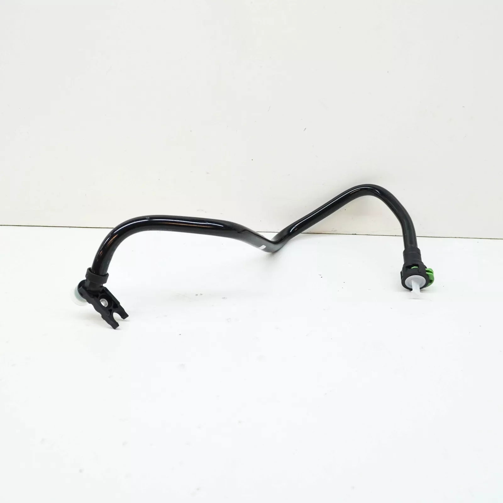 NEW BMW 2 ACTIVE TOURER F45 REAR OIL INLET PIPE 17227555629 ORIGINAL