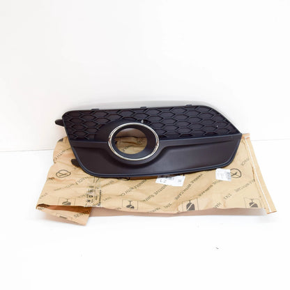 NEW AUDI Q3 8U FRONT BUMPER LEFT FOG LIGHT GRILLE  8U0807681ESP9 ORIGINAL