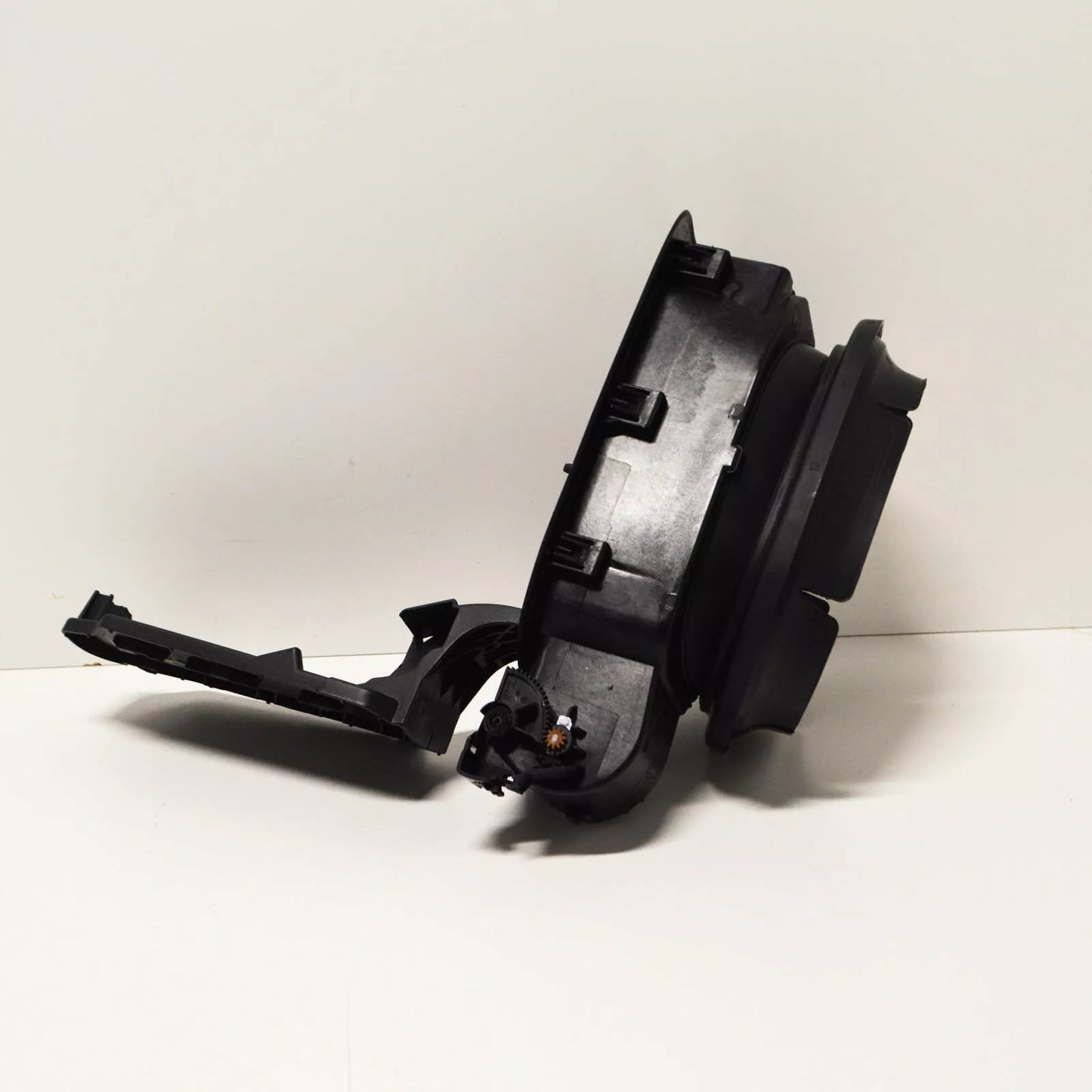 NEW MERCEDES BENZ S W222 REAR FENDER TANK FILLER RECESS A2226308403 ORIGINAL