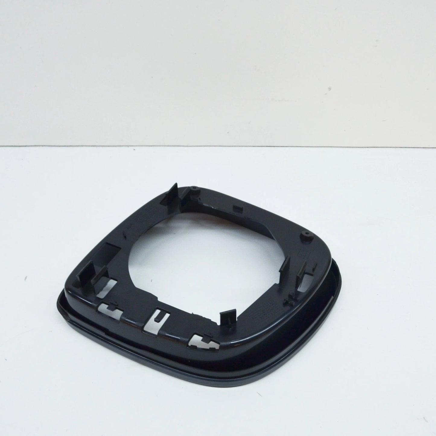 NEW VOLKSWAGEN AMAROK 2H RIGHT WING MIRROR TRIM RING 2H08585549B9