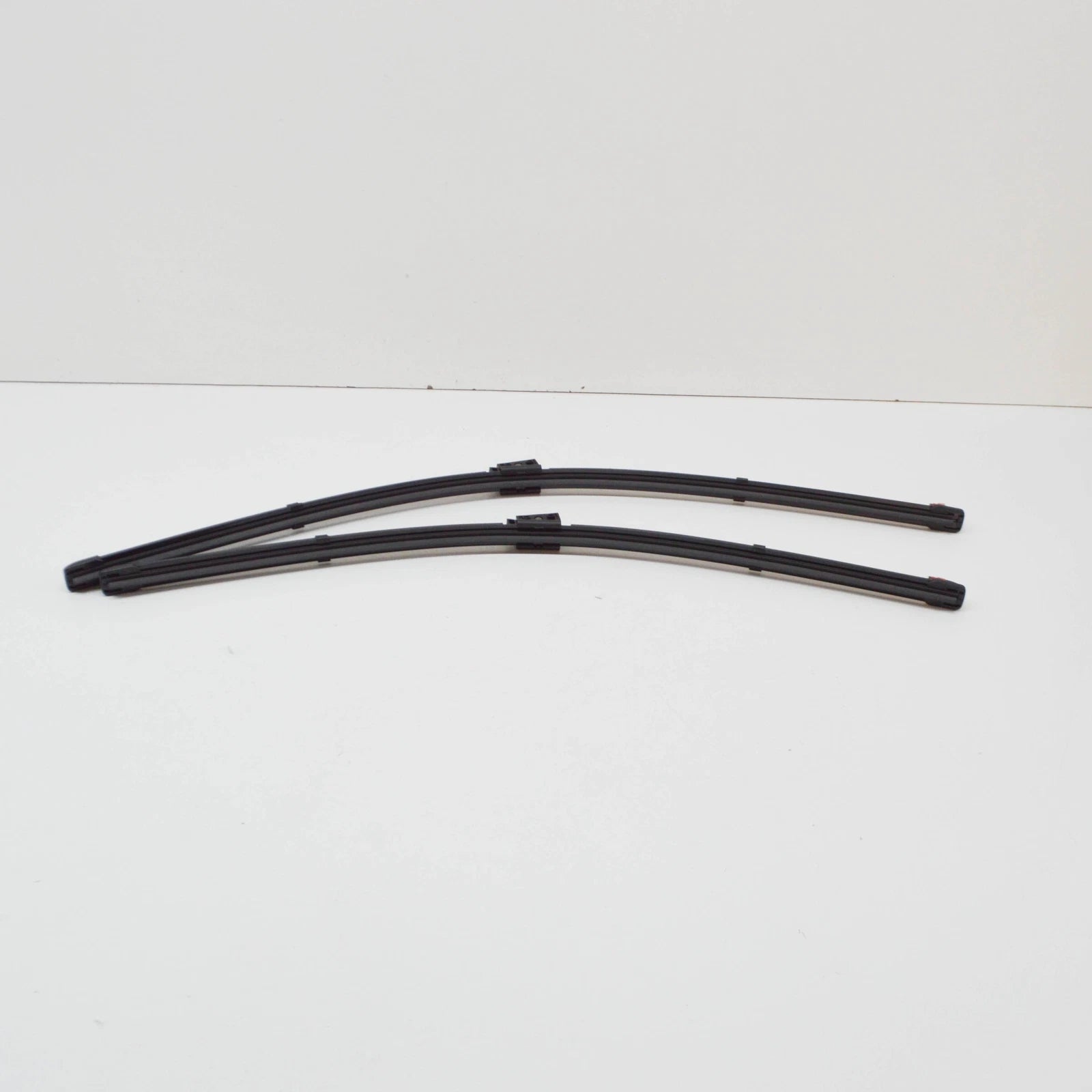 NEW MERCEDES-BENZ GLB X247 FRONT WIPER BLADE SET LHD A2478201202 ORIGINAL