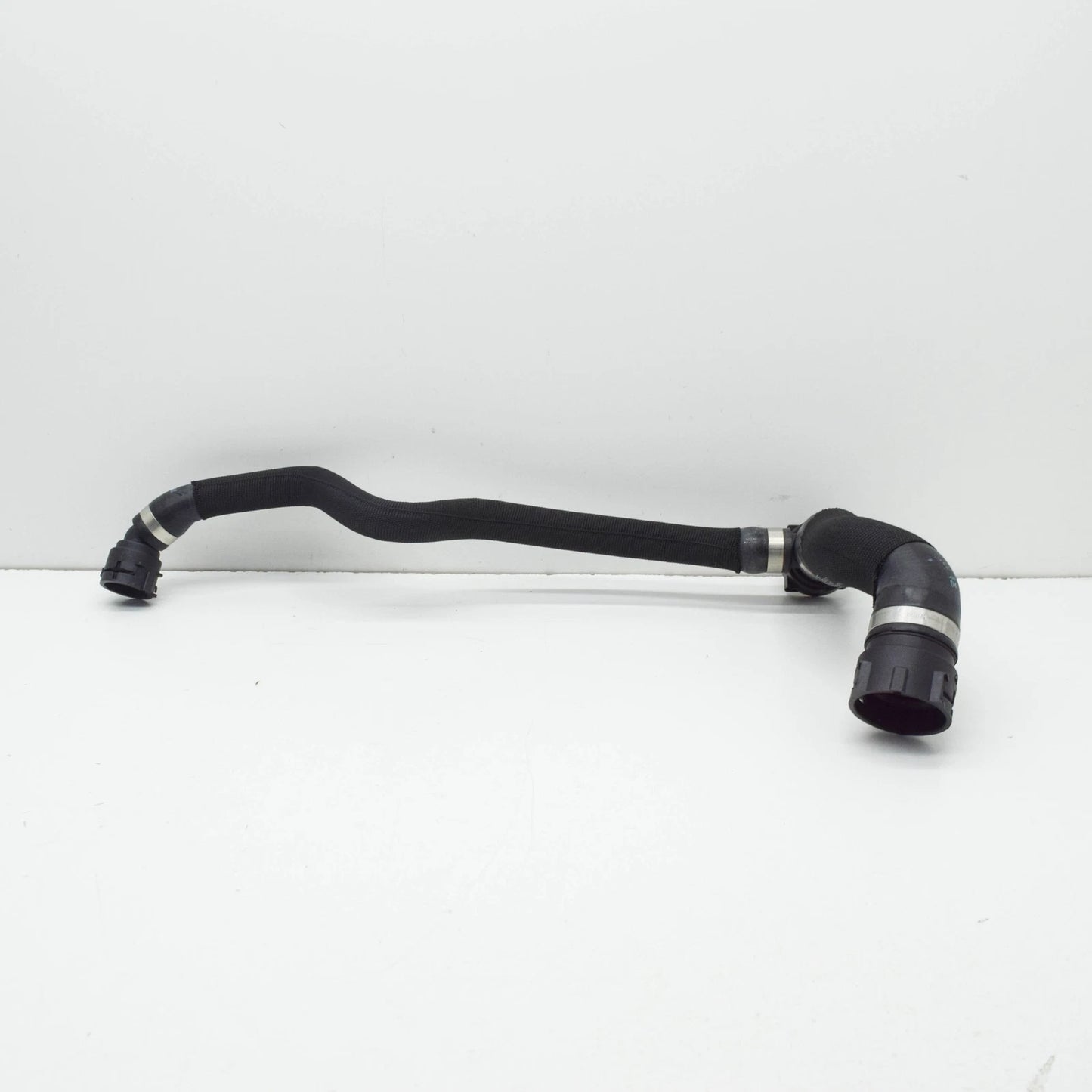 NEW MERCEDES-BENZ S W222 RIGHT COOLANT WATER RADIATOR HOSE A2225016701