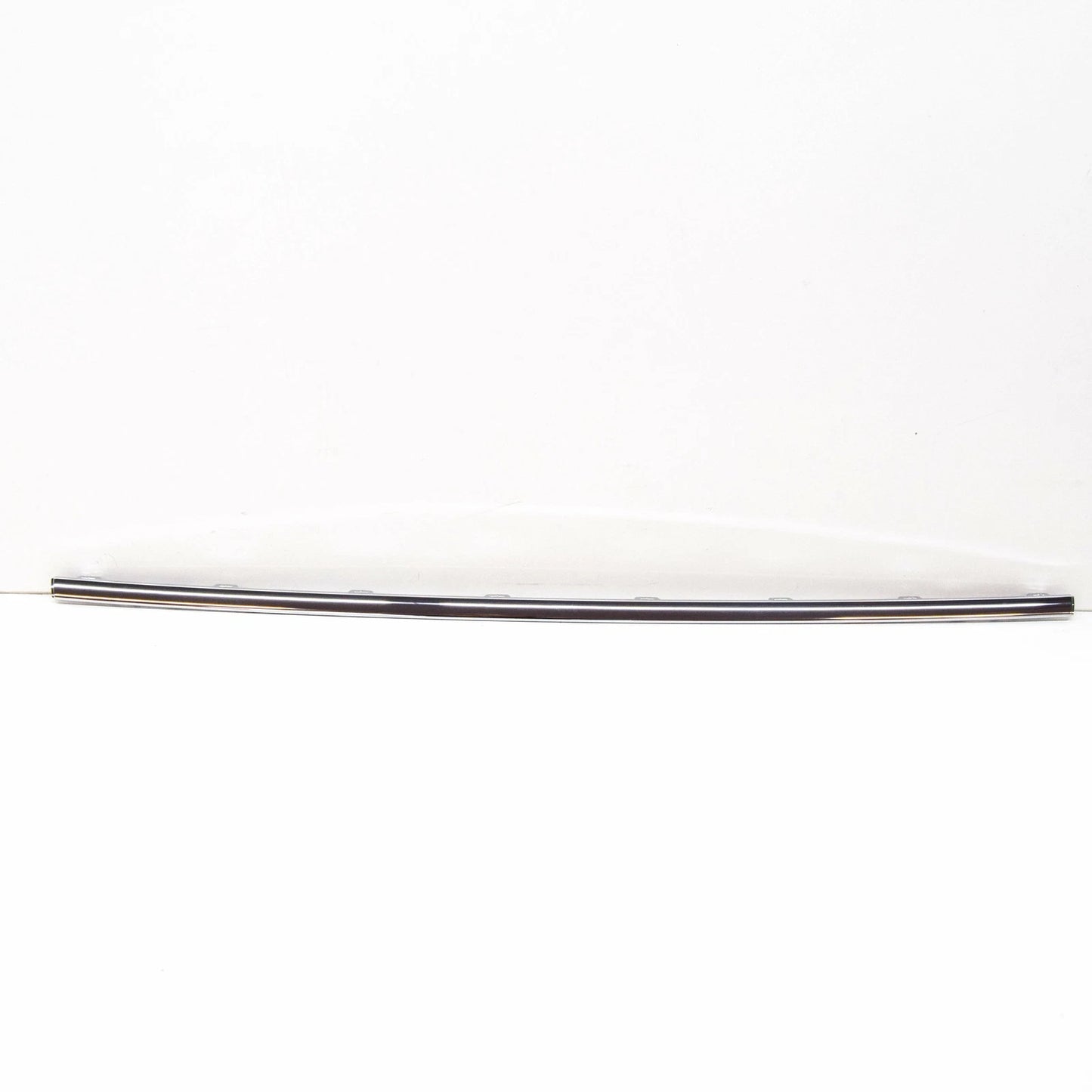 NEW VW PASSAT B7 R-LINE FRONT LOWER CENTRE GRILLE TRIM 3AA8537652ZZ