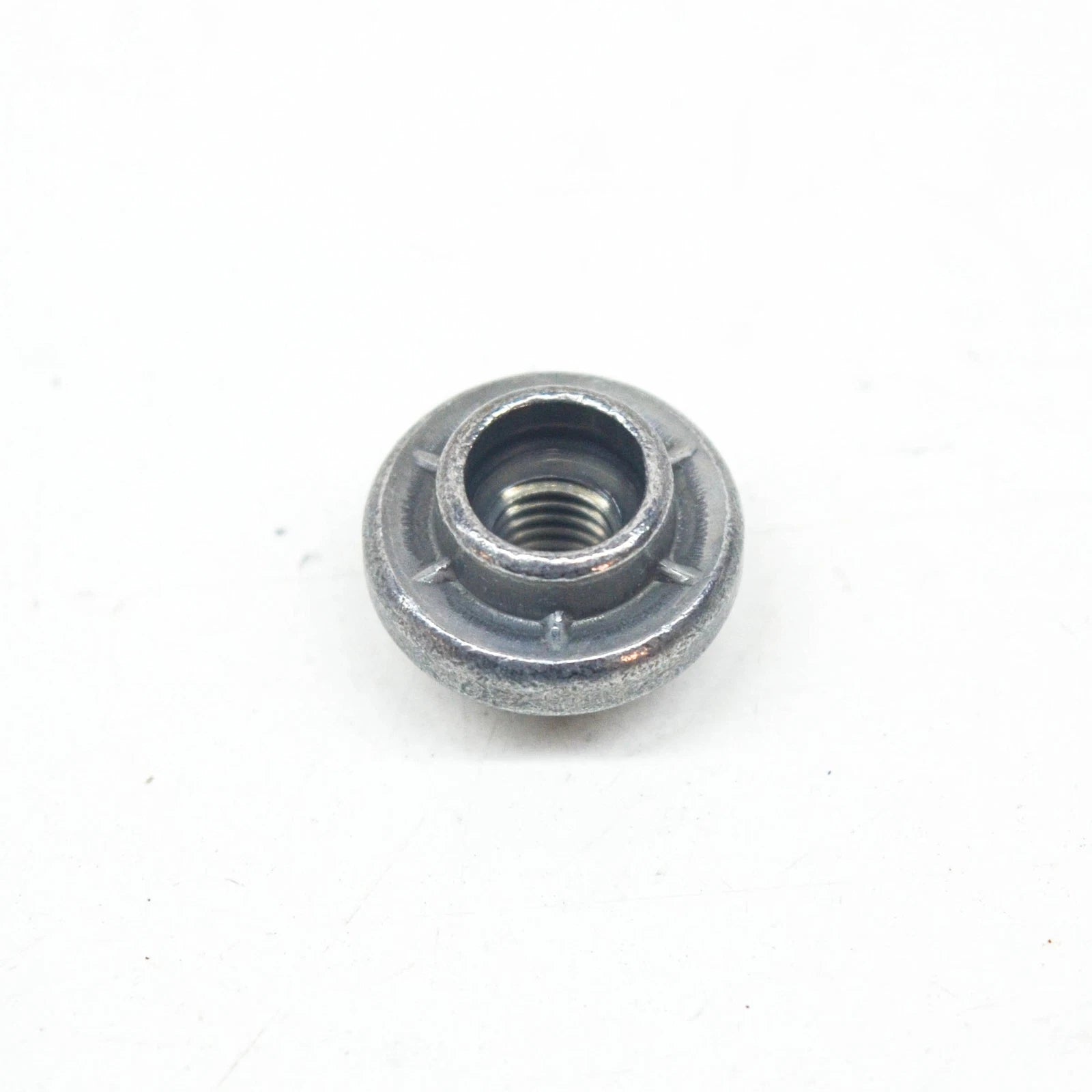 NEW AUDI Q7 4M FRONT LEFT FENDER MOUNT KIT HARDWARE V04017001G