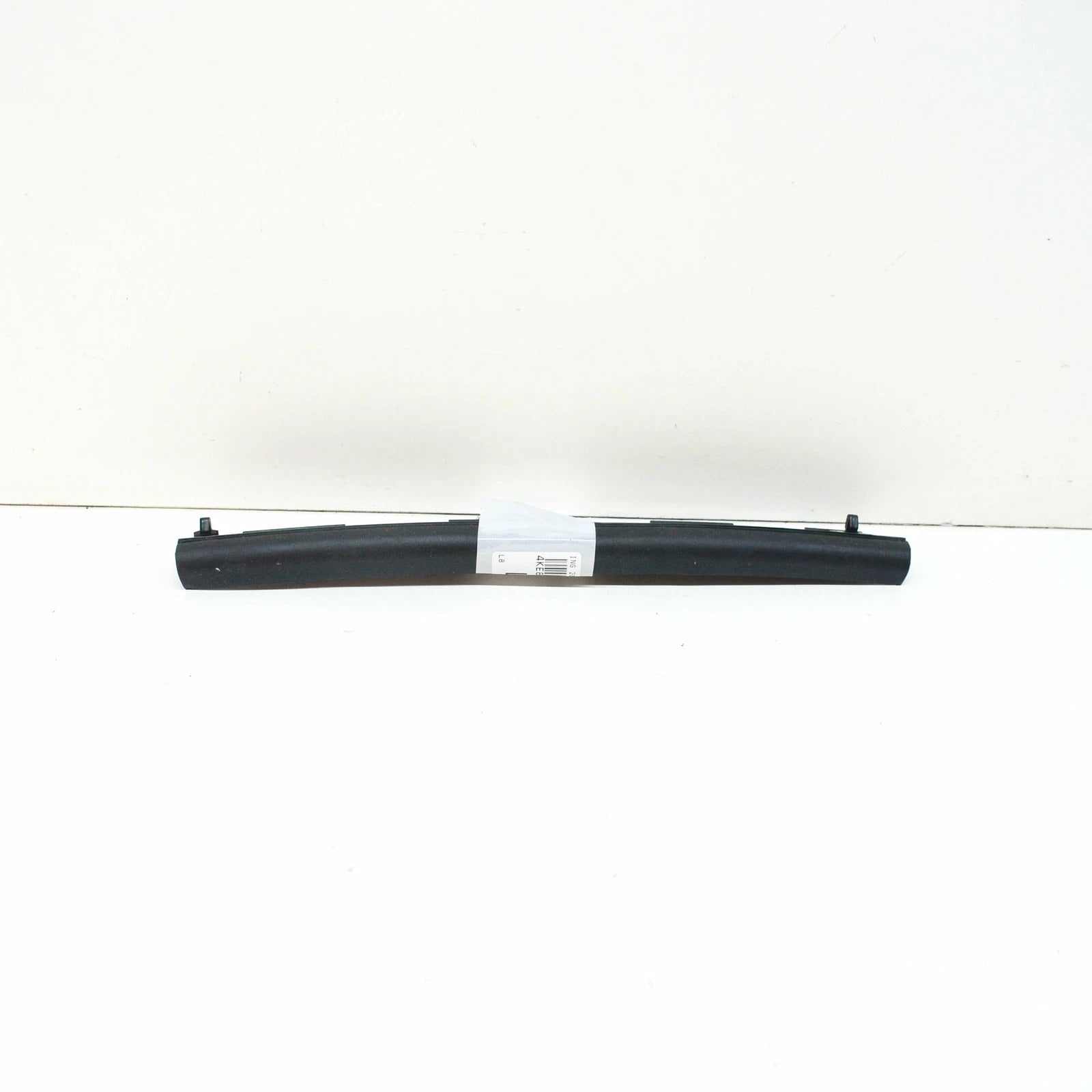 NEW AUDI E-TRON FRONT LEFT HOOD INSULATION PAD 4KE823125 ORIGINAL