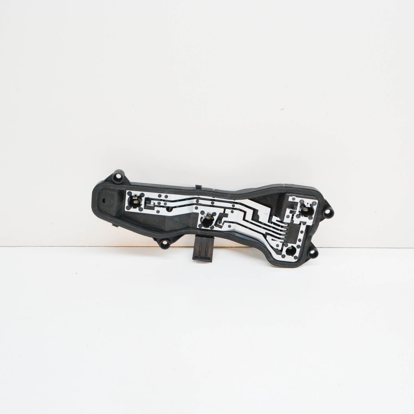 NEW VOLKSWAGEN AMAROK 2H REAR LEFT TAIL LAMP BULB CARRIER 2H2945257C ORIGINAL