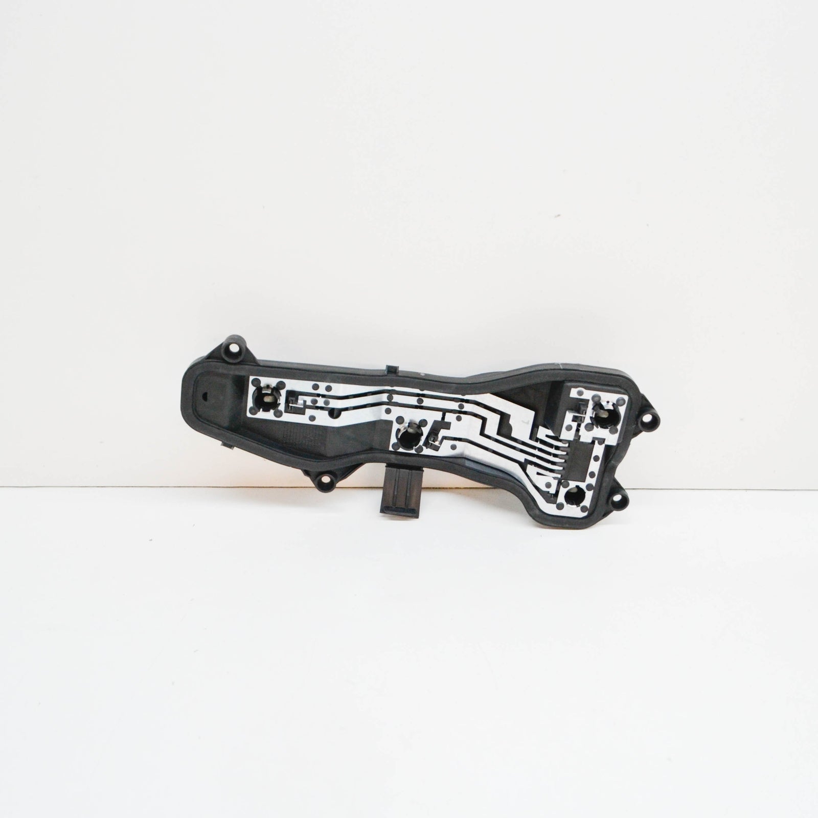 NEW VOLKSWAGEN AMAROK 2H REAR LEFT TAIL LAMP BULB CARRIER 2H2945257C ORIGINAL