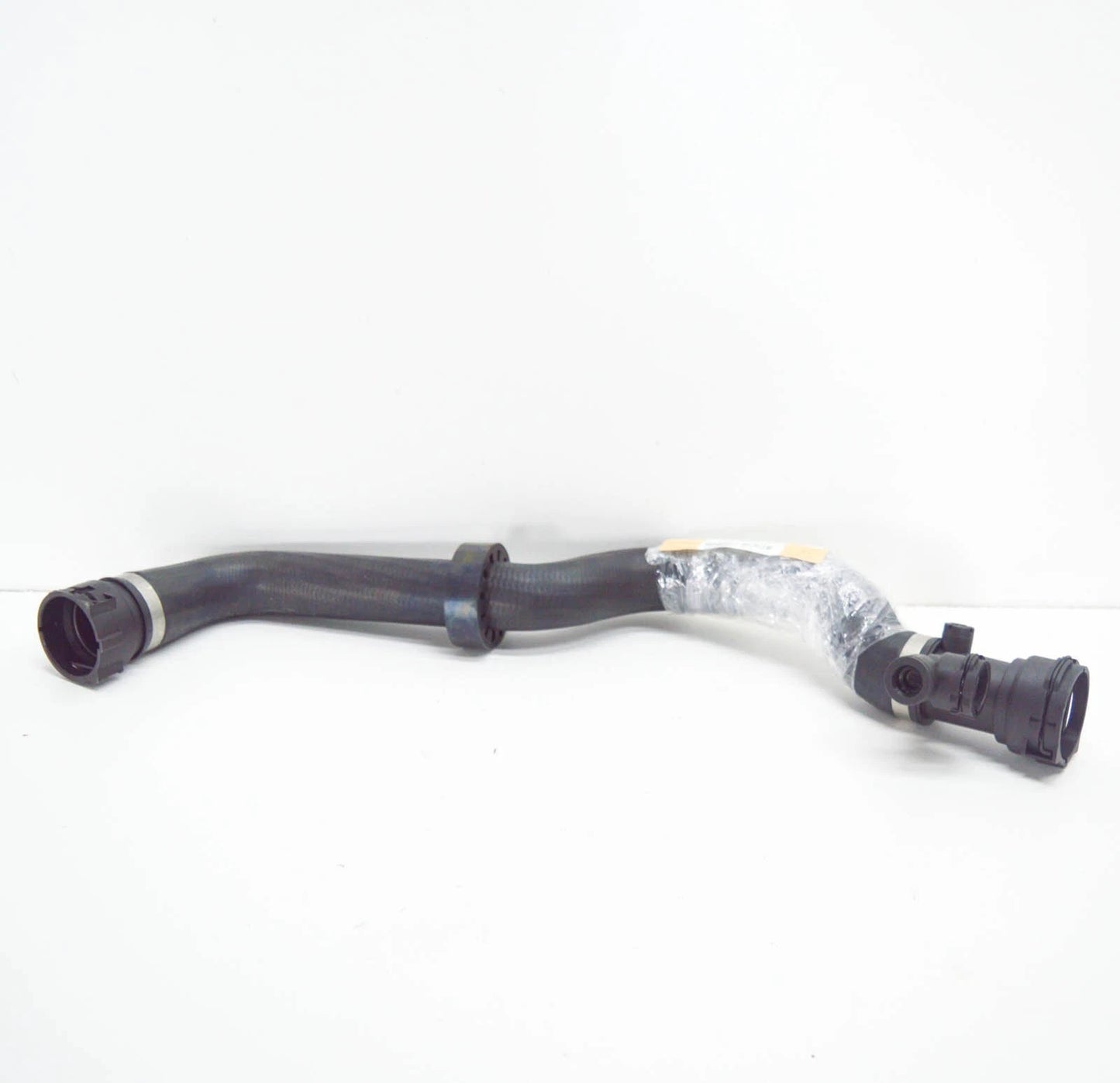 NEW BMW 3 E46 COOLING SYSTEM WATER HOSE 11532247849 2247849 2004 ORIGINAL