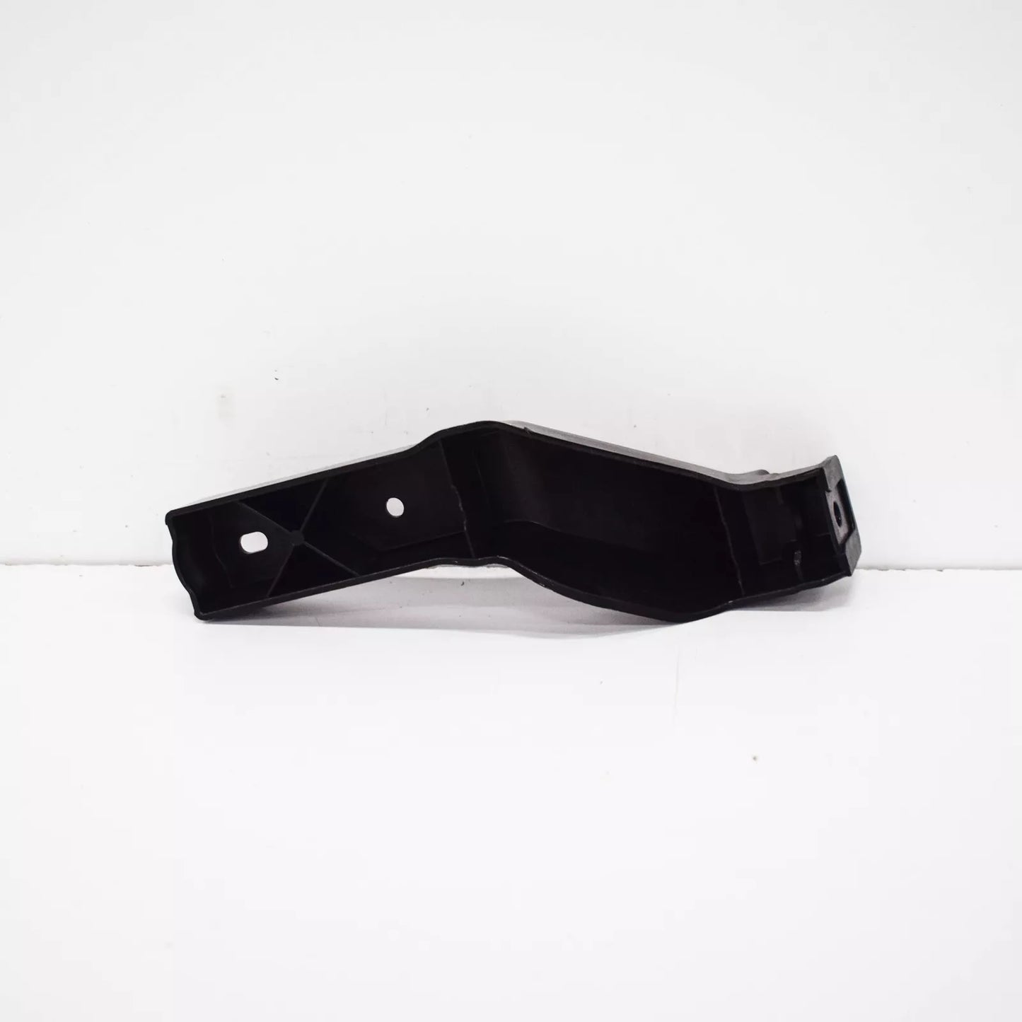 NEW AUDI A7 4G REAR LEFT SIDE BUMPER MOUNTING STRAP 4G8807329 ORIGINAL