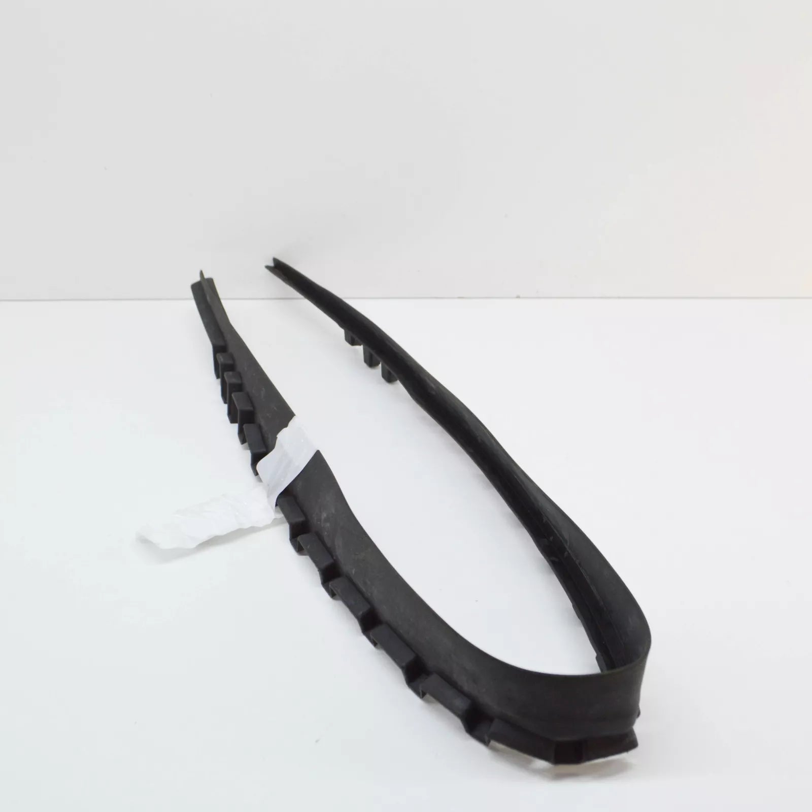 NEW AUDI A8 4H FRONT LOWER BUMPER SPOILER 4H0807110E ORIGINAL