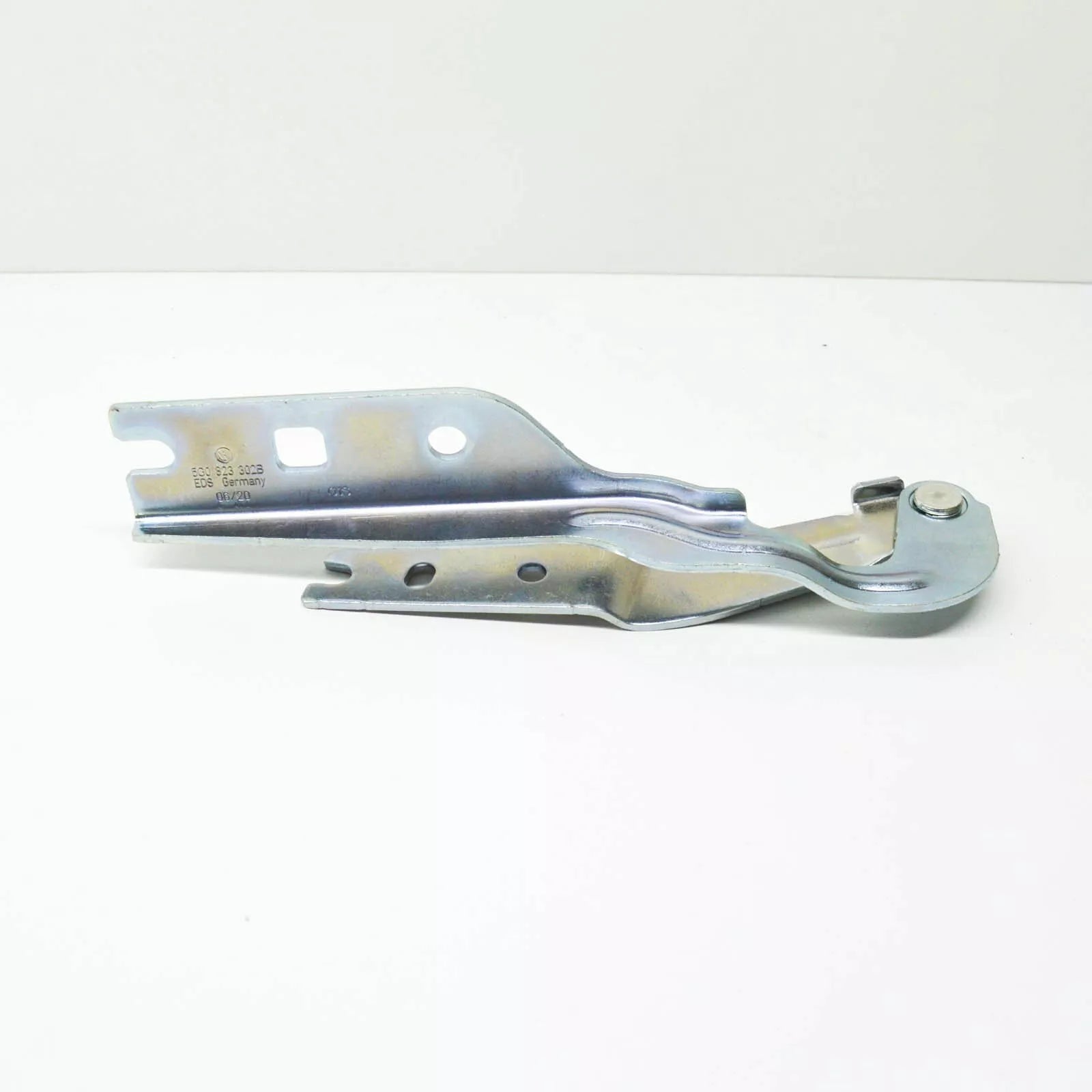 NEW VOLKSWAGEN GOLF MK7 RIGHT SIDE HOOD HINGE 5G0823302B 2016