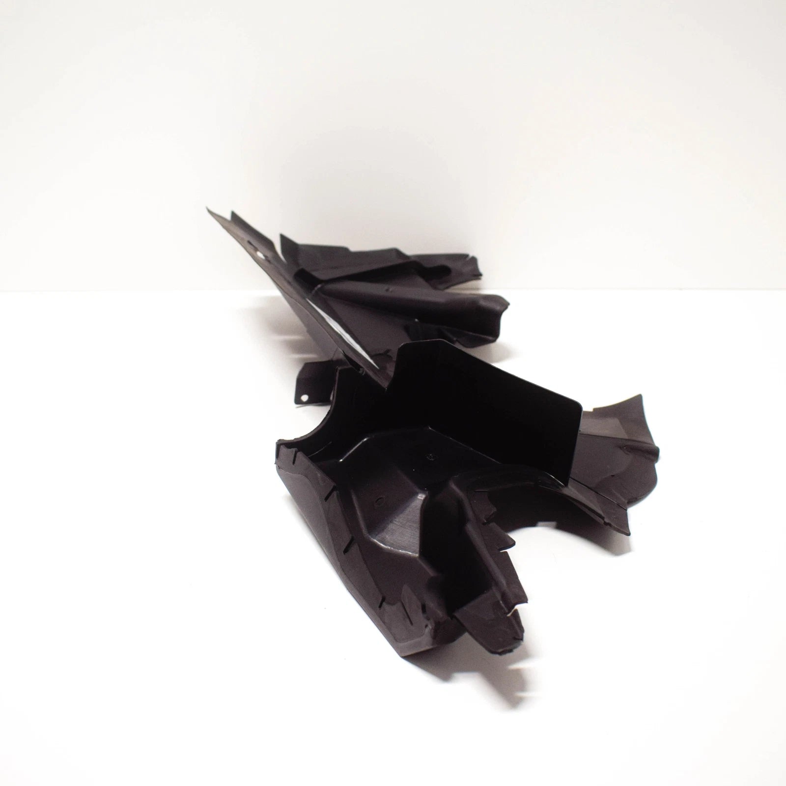 NEW MERCEDES-BENZ SL R230 RIGHT AIR BAFFLE A2305053430 ORIGINAL