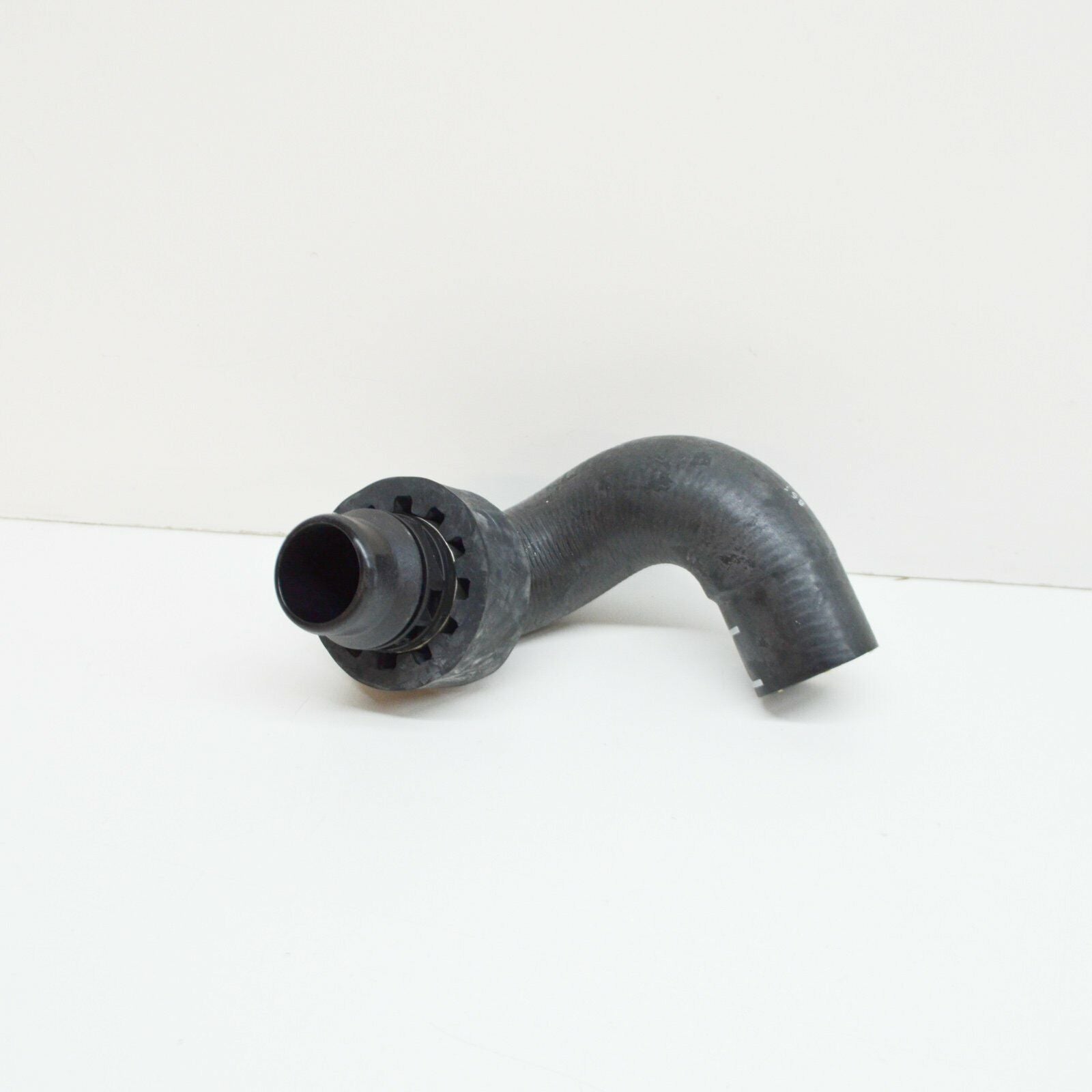 NEW VOLKSWAGEN TRANSPORTER T6 COOLANT HOSE 7E0122051E ORIGINAL