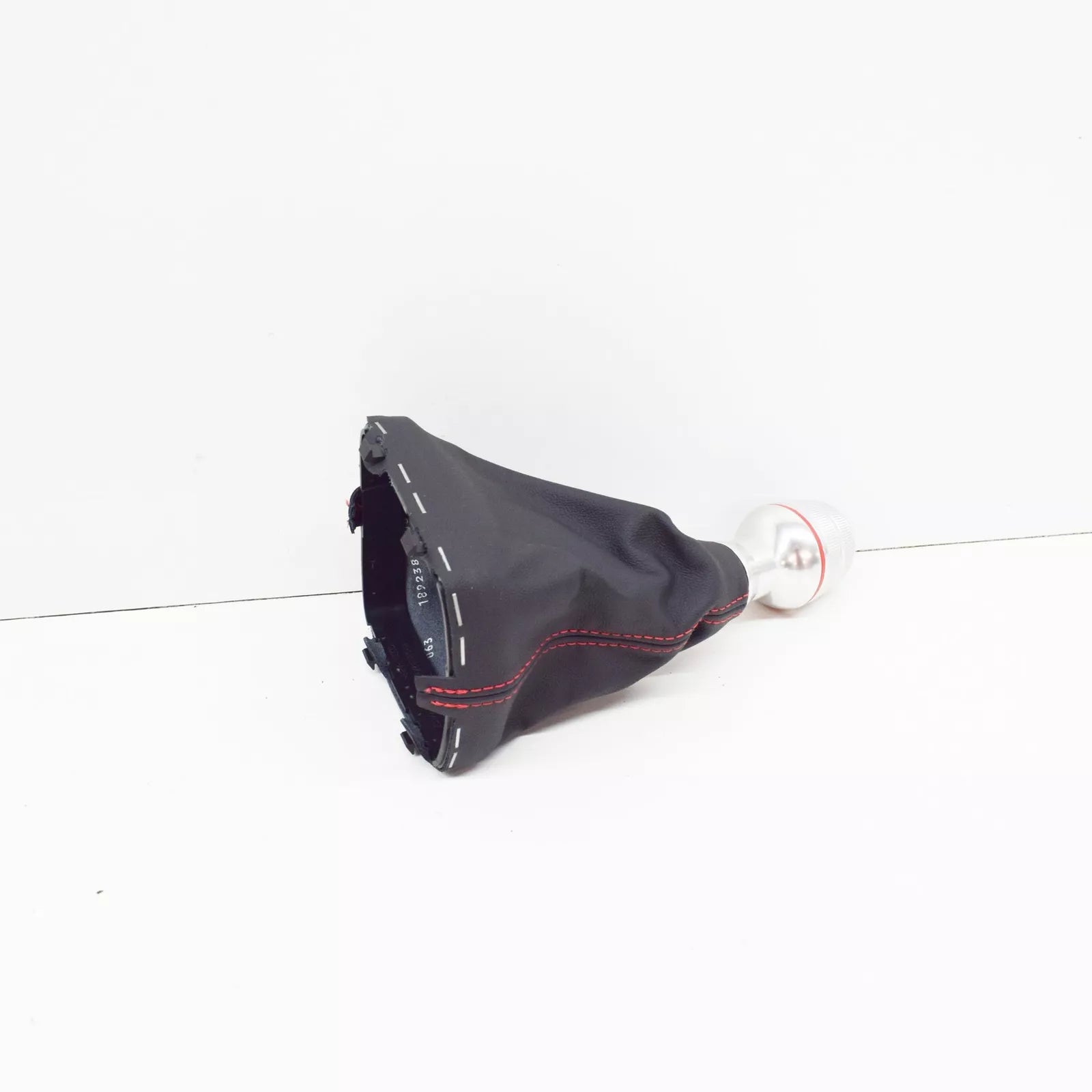 NEW AUDI A1 8X GEAR SHIFTING KNOB WITH TRIM 8X0863278QDWJ ORIGINAL