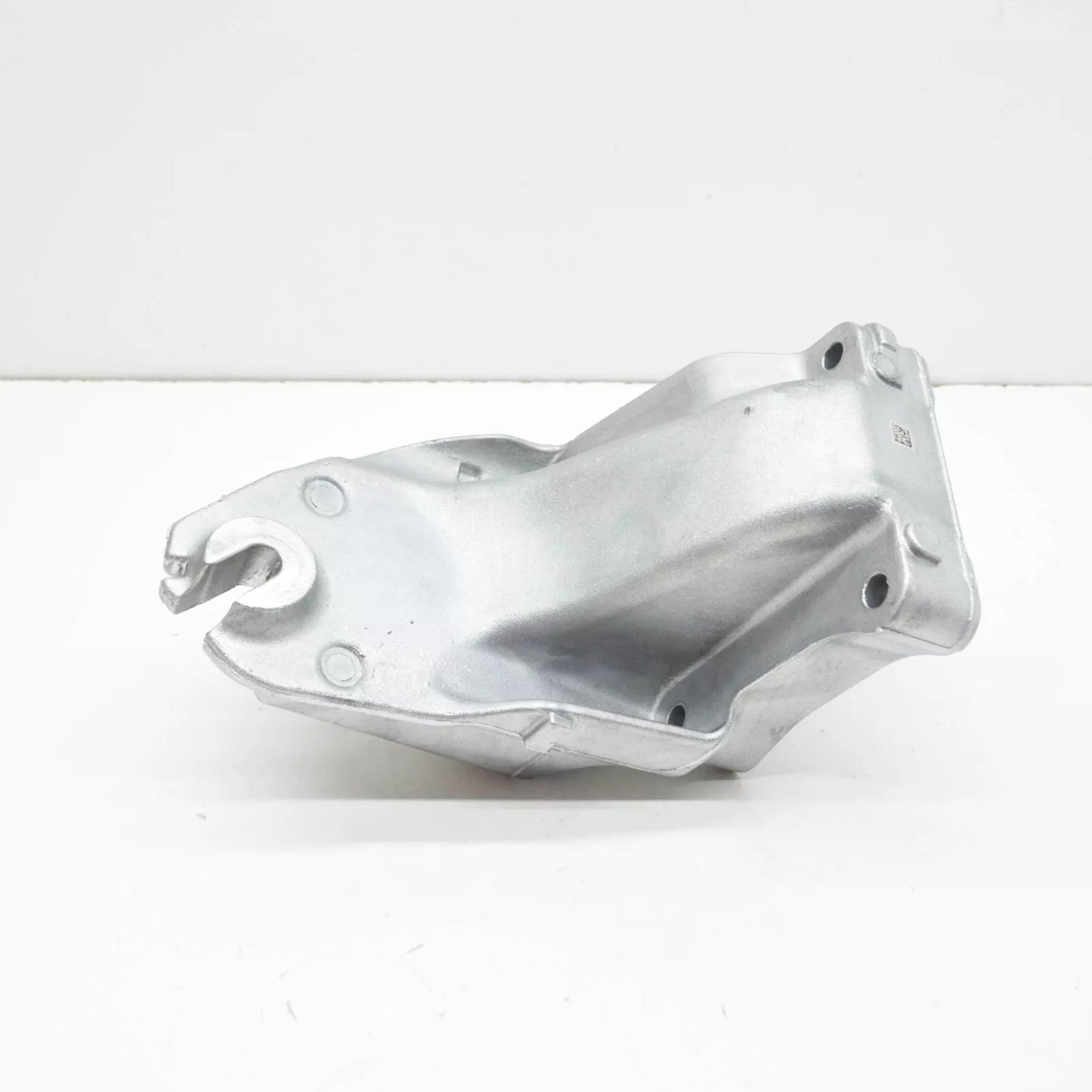 NEW MERCEDES-BENZ E W213 LEFT SIDE ENGINE BRACKET A6542232900