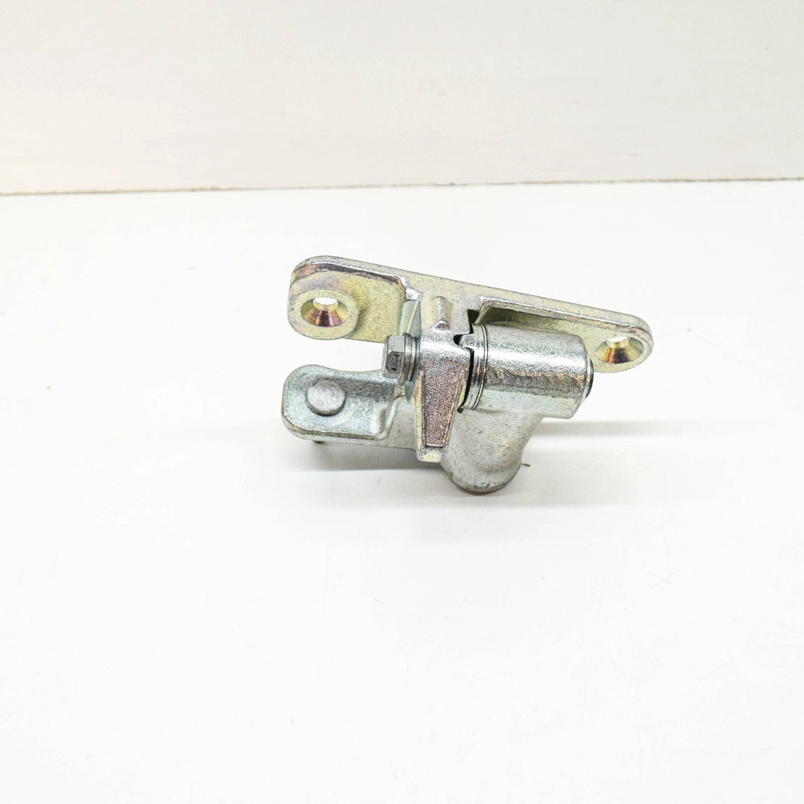 NEW MERCEDES-BENZ GLK X204 FRONT LEFT DOOR BOTTOM HINGE A2047201137