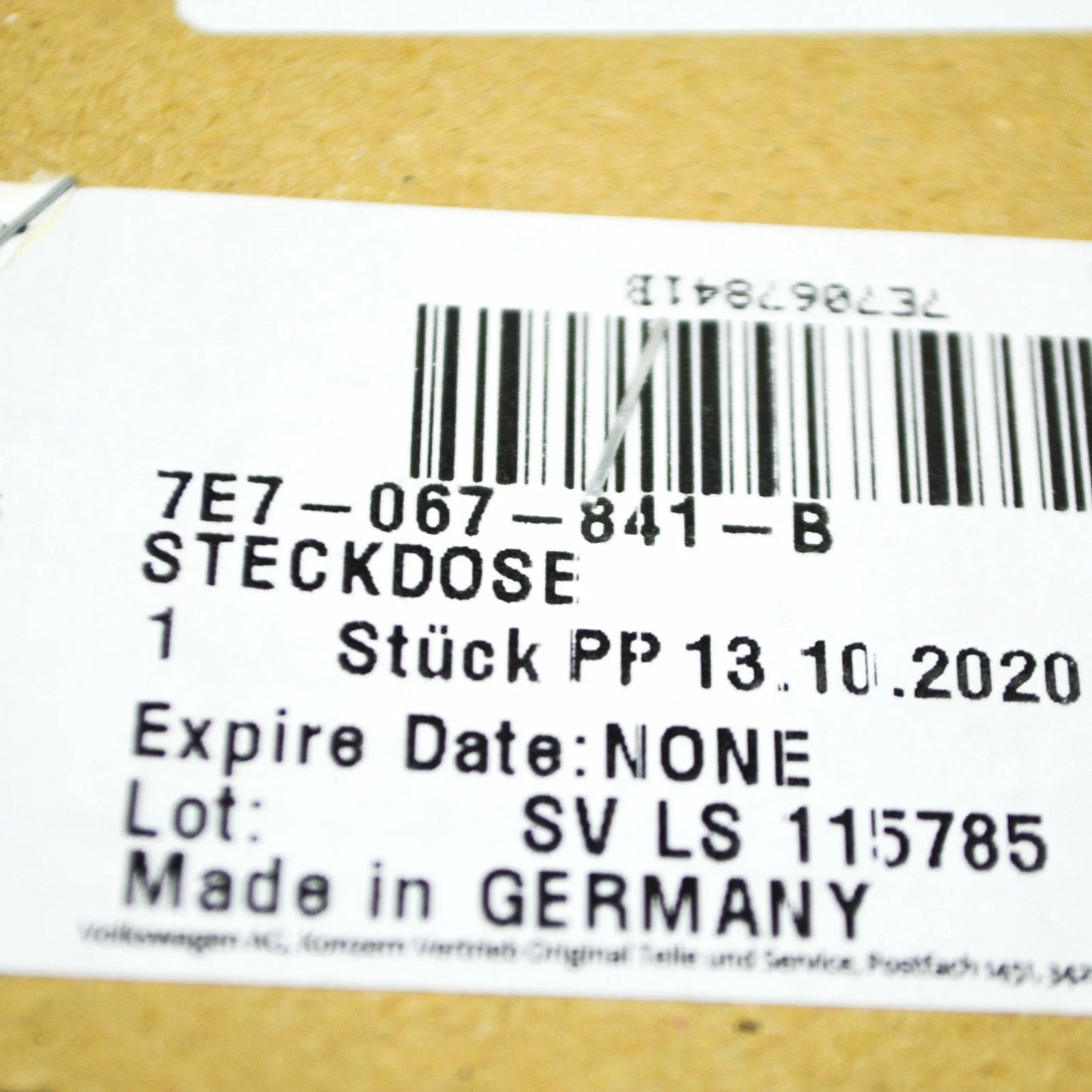 NEW VW TRANSPORTER T6 CAMPER SHOWER WATER CONNECTION SOCKET 7E7067841B ORIGINAL