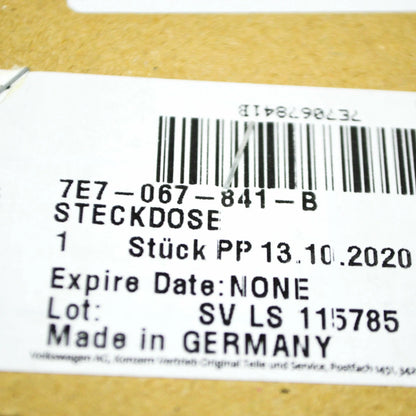NEW VW TRANSPORTER T6 CAMPER SHOWER WATER CONNECTION SOCKET 7E7067841B ORIGINAL