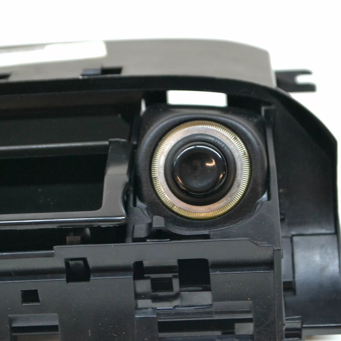 NEW MERCEDES-BENZ ML W163 FRONT CENTRAL ASHTRAY A1638100530