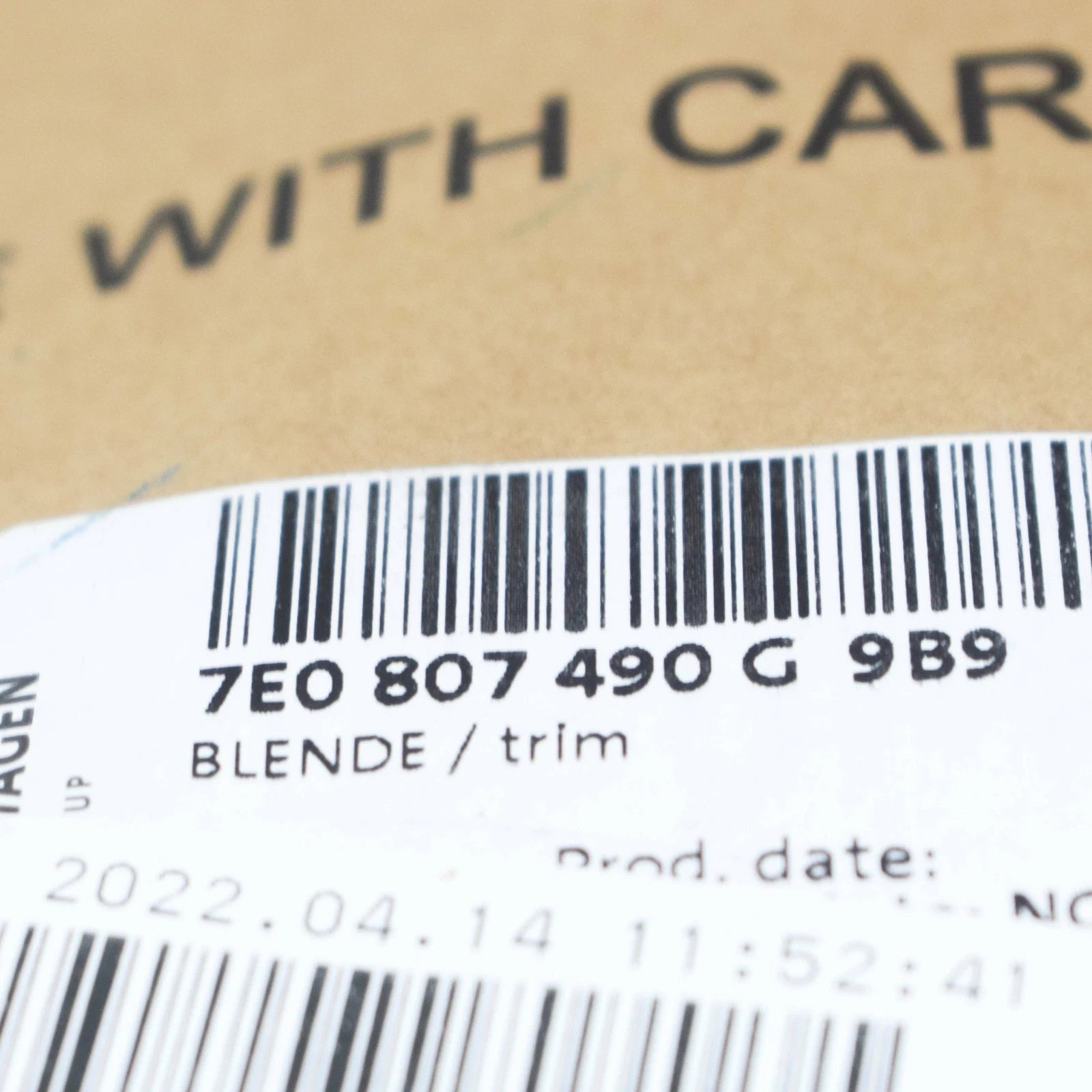 NEW VW TRANSPORTER T6 FRONT BUMPER RIGHT GRILLE TRIM 7E0807490G9B9