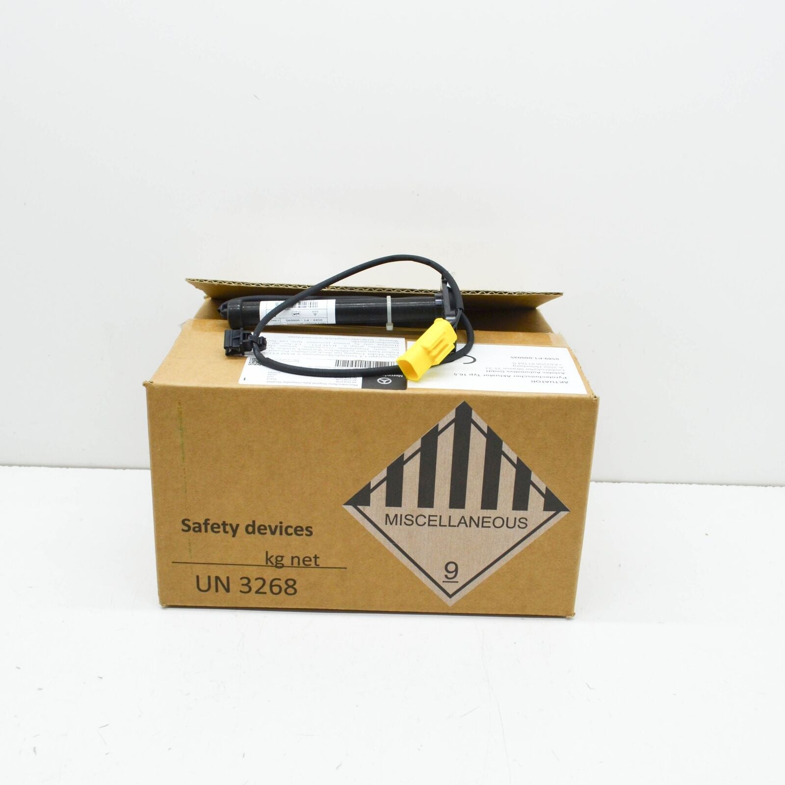 NEW MERCEDES-BENZ A W177 FRONT BONNET HOOD ACTUATOR A1779062301 ORIGINAL