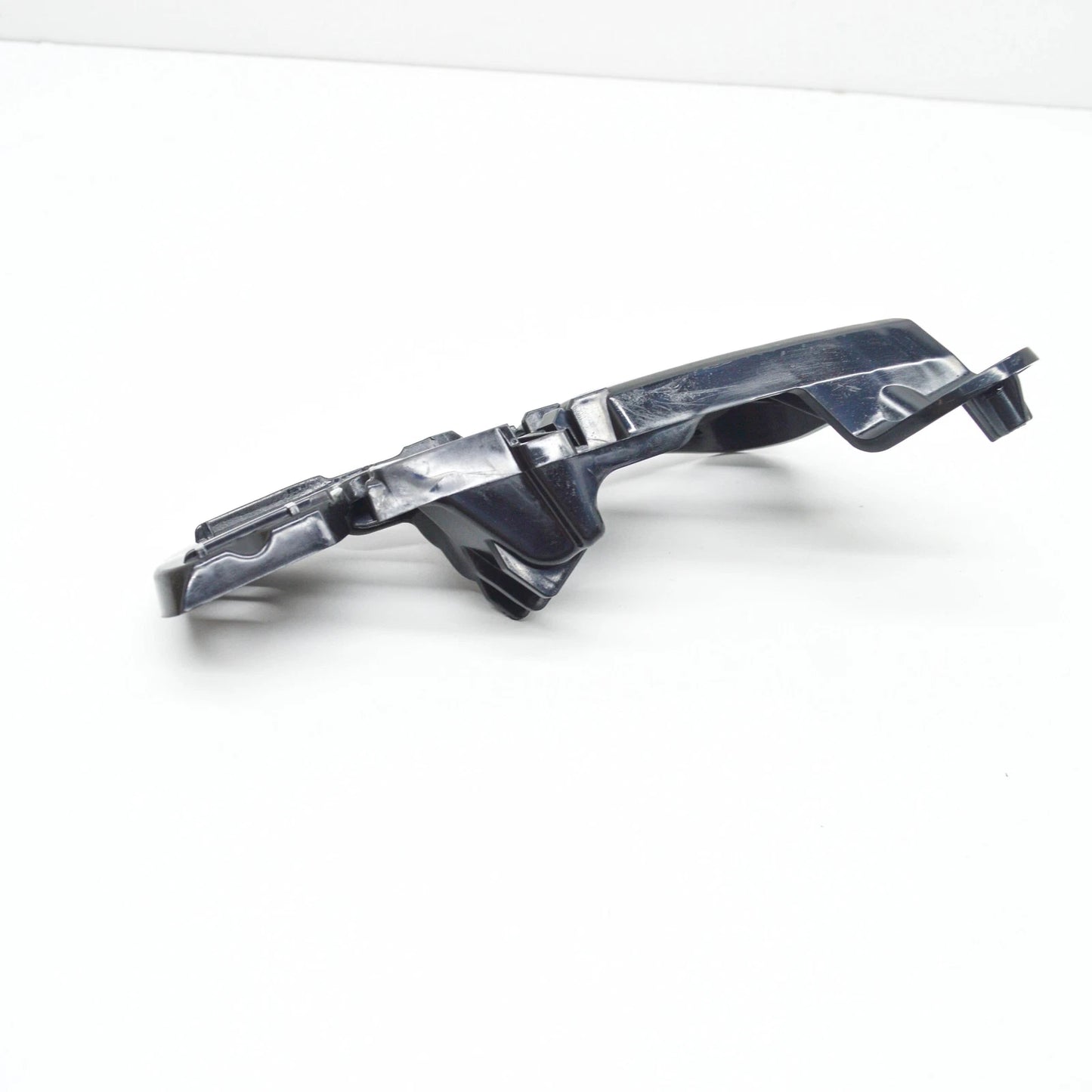 NEW VOLKSWAGEN BEETLE 5C BUMPER BRACKET FRONT LEFT 5C5807773E