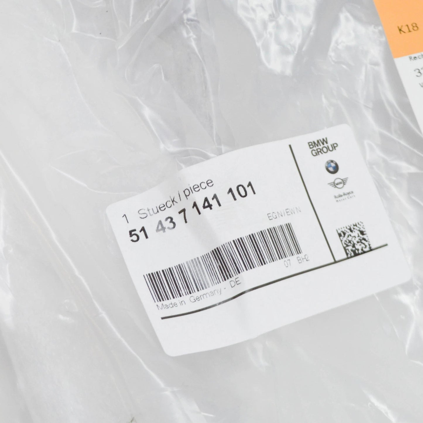 NEW BMW 3 E90 LEFT B-COLUMN BOTTOM COVER 51437141101 7141101 ORIGINAL