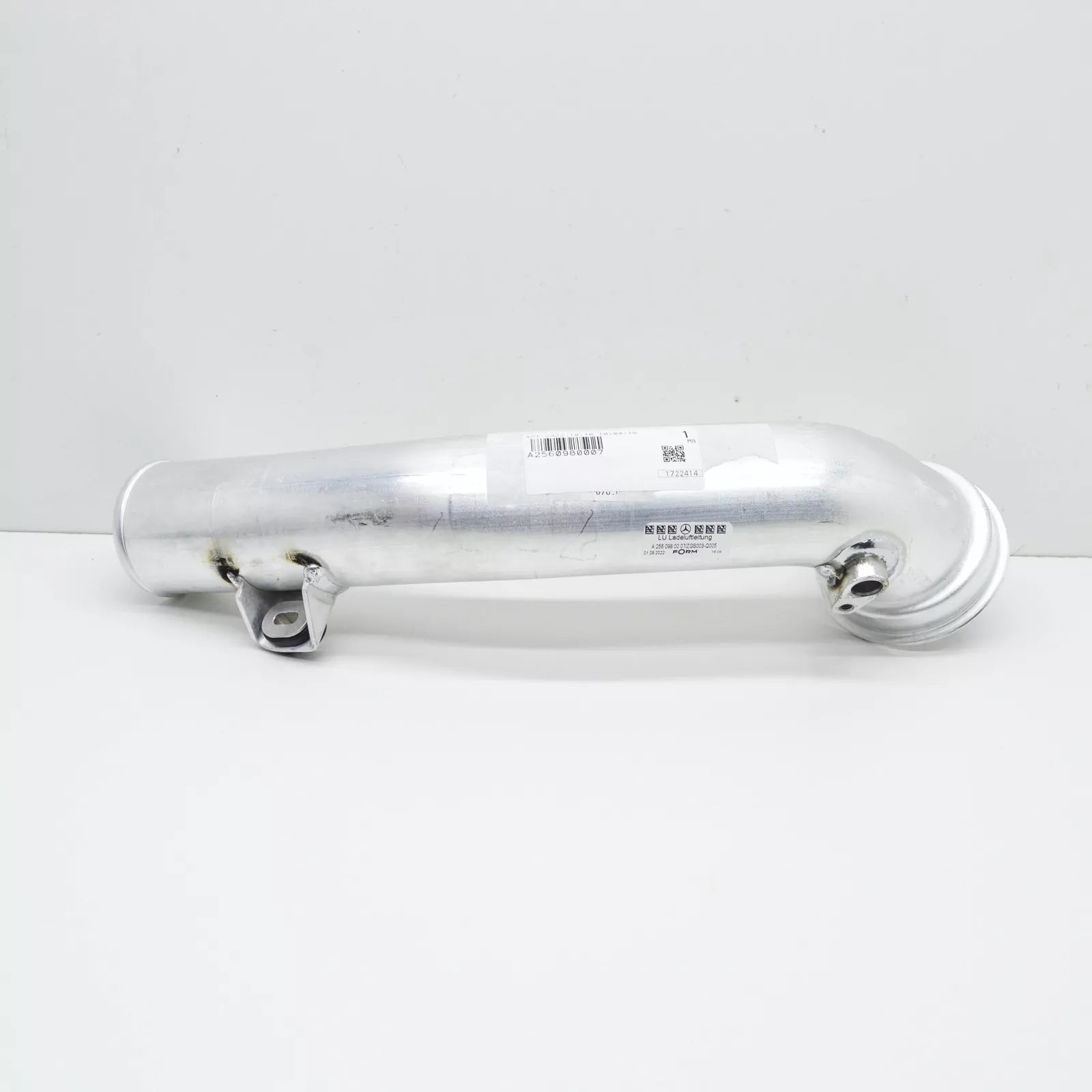 NEW MERCEDES-BENZ E W213 CHARGED AIR LINE TUBE A2560980007 ORIGINAL