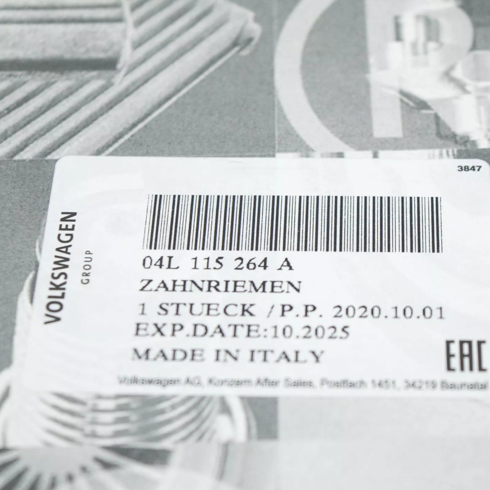 NEW AUDI A3 CABRIO 8V ENGINE TIMING BELT 04L115264A ORIGINAL