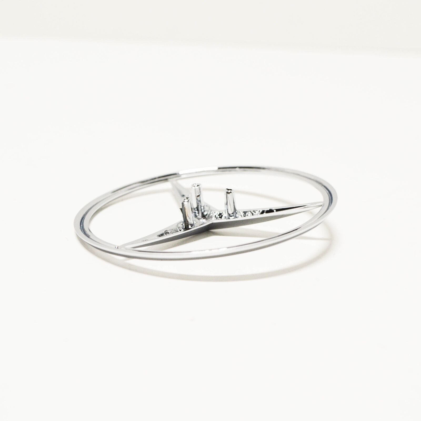 NEW MB VIANO W639 TRUNK LID EMBLEM BADGE A63975800587F24 ORIGINAL