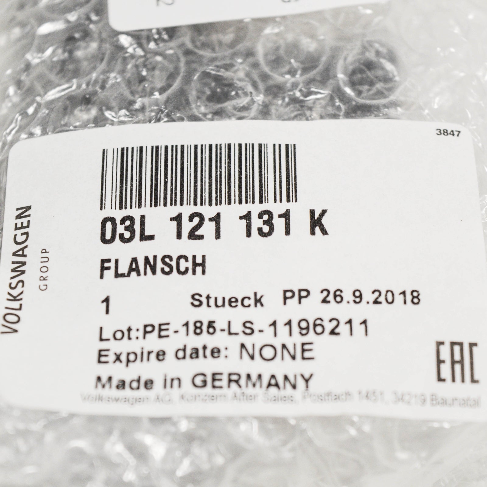 NEW VW TRANSPORTER T5 SEALING FLANGE WITH TEMPERATURE SENDER 03L121131K ORIGINAL