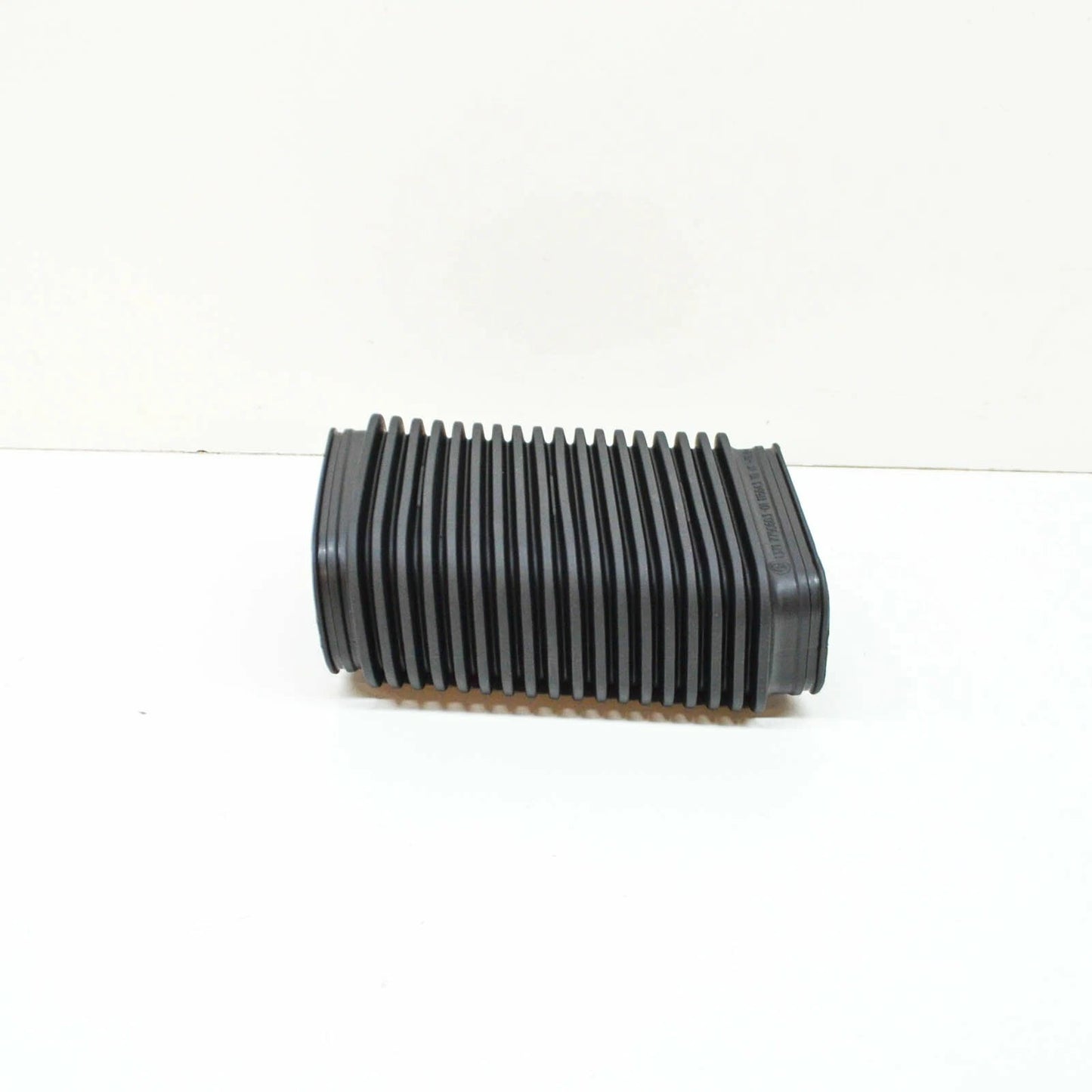 NEW BMW 1 E87 AIR INTAKE RUBBER BOOT 13717790603 ORIGINAL