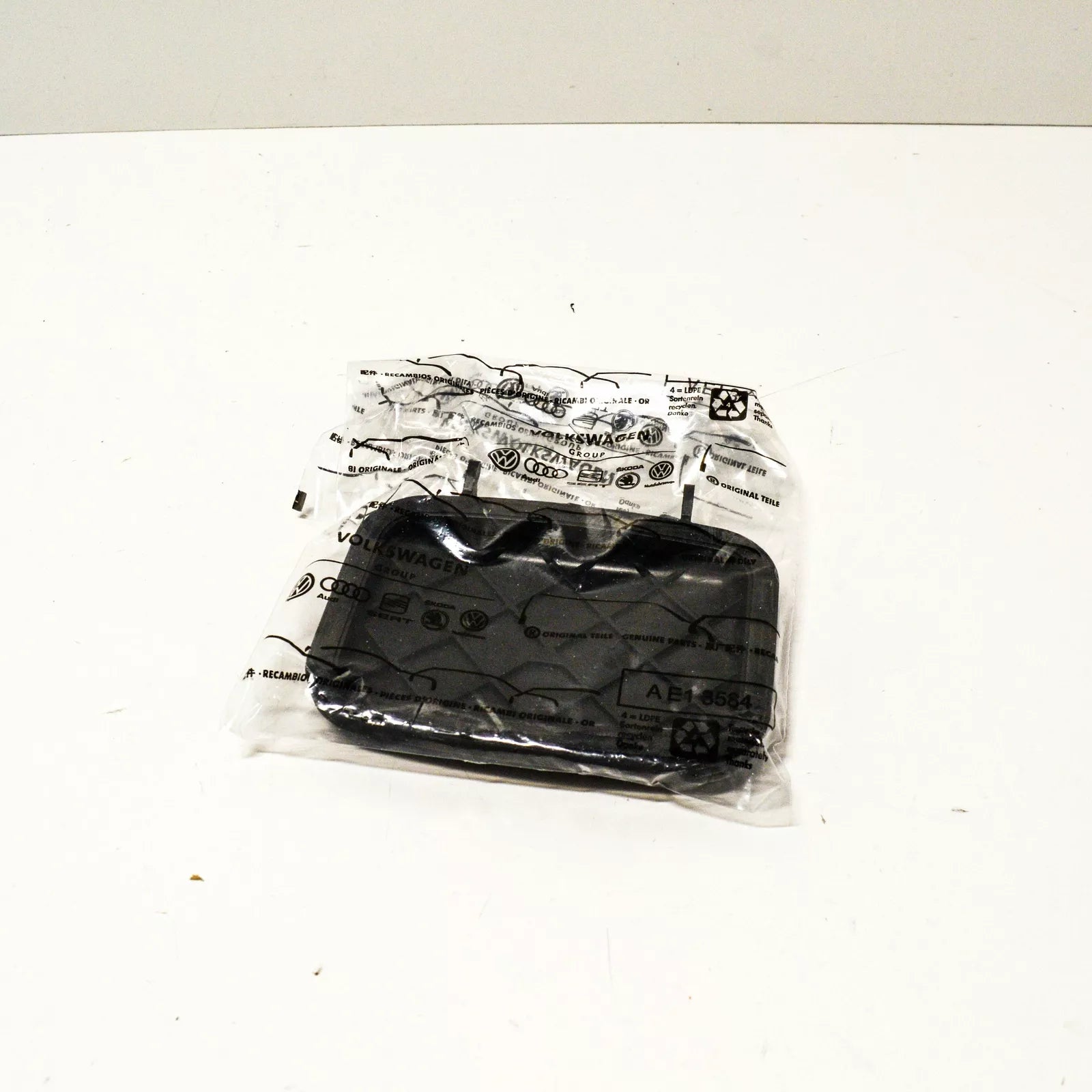 NEW AUDI Q5 8R HEADLIGHT OUTER CAP COVER 8R0941158