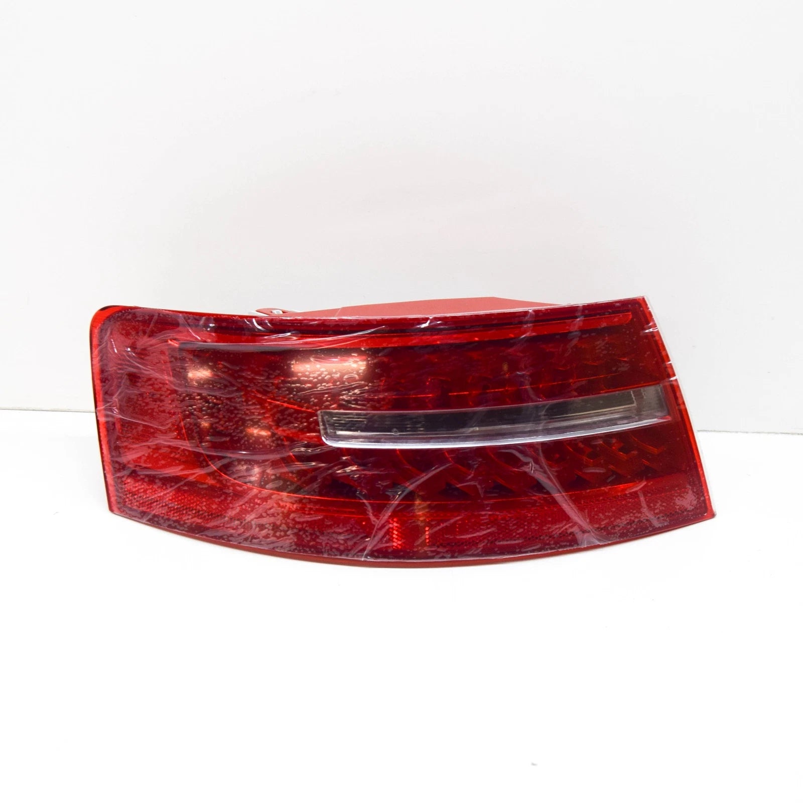 NEW AUDI A6 C6 REAR LEFT TAILLIGHT LED 4F5945095K ORIGINAL