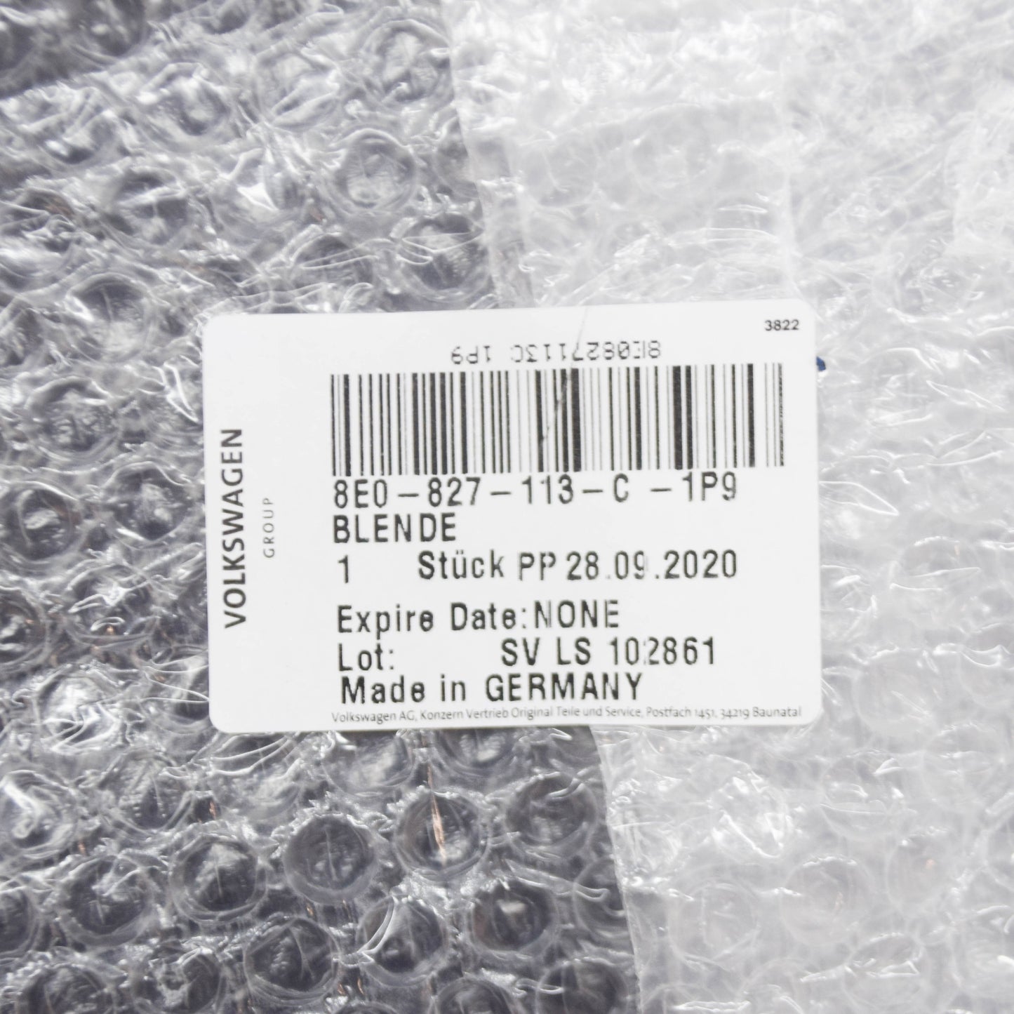 NEW AUDI A3 8P REAR LICENSE PLATE BRACKET 8E0827113C1P9 ORIGINAL