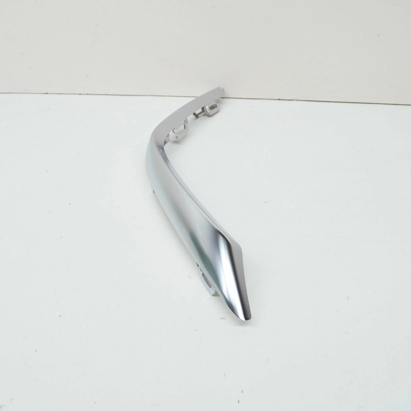 NEW AUDI A5 SPORTBACK 8W6 REAR LEFT BUMPER CHROME MOLDING 8W6853257A3Q7