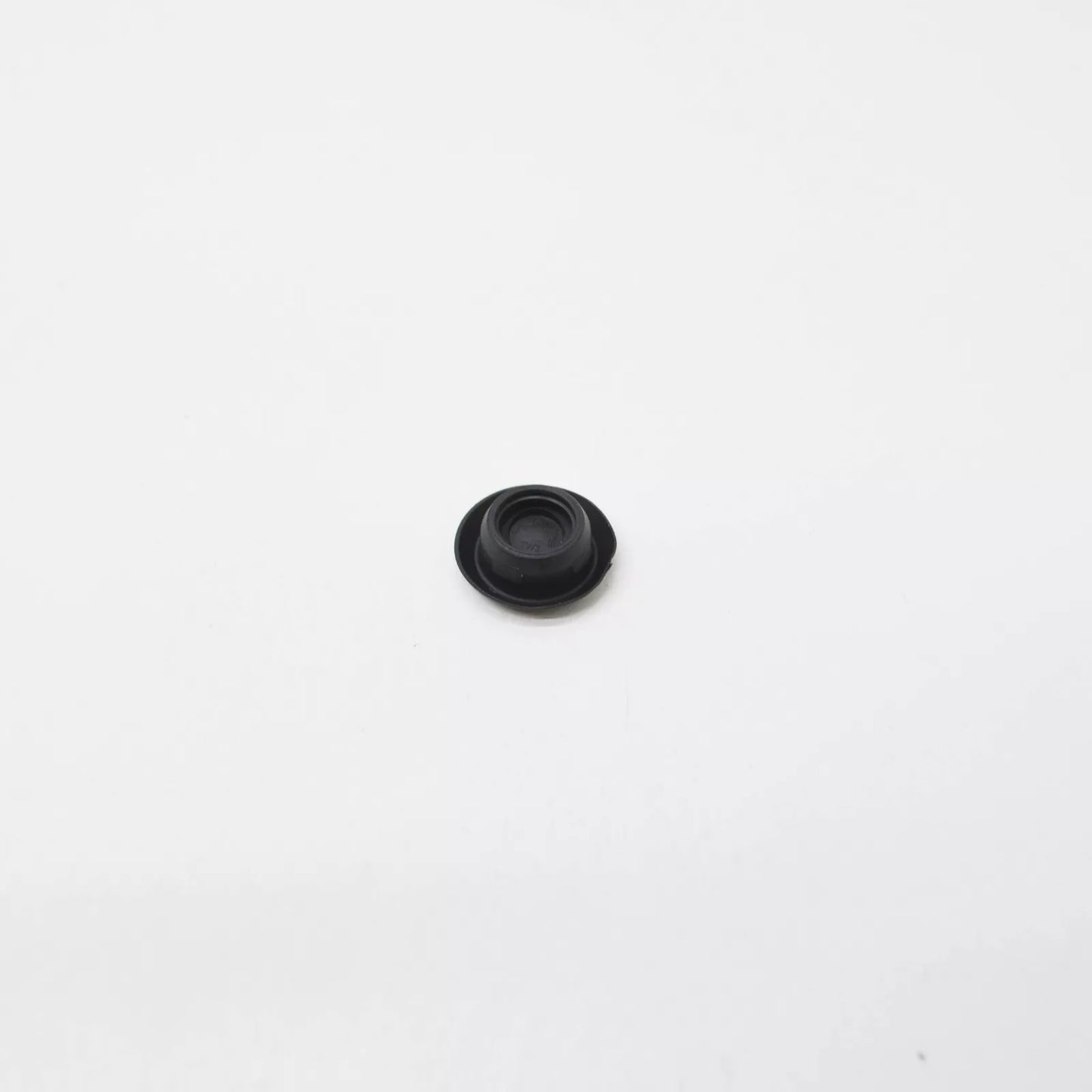 NEW AUDI Q3 8U FRONT HOOD PLUG 8P4803593A ORIGINAL