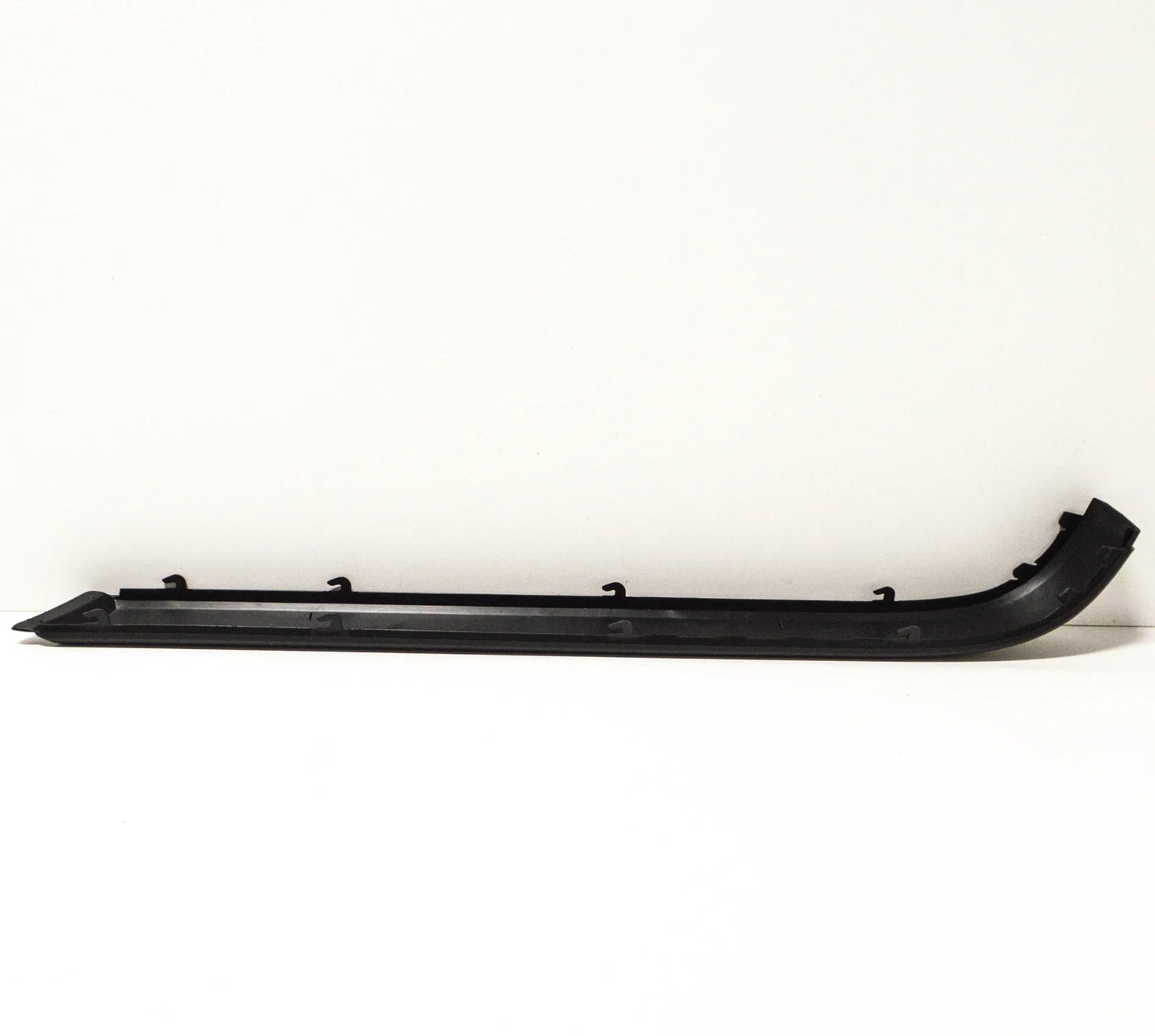 NEW BMW 5 E34 REAR BUMPER LEFT TRIM 51128148817 8148817 1995 ORIGINAL