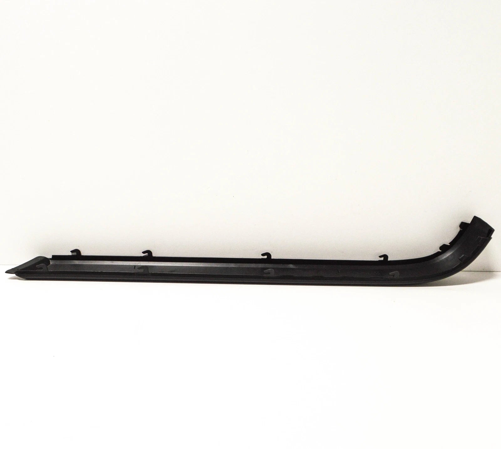 NEW BMW 5 E34 REAR BUMPER LEFT TRIM 51128148817 8148817 1995 ORIGINAL