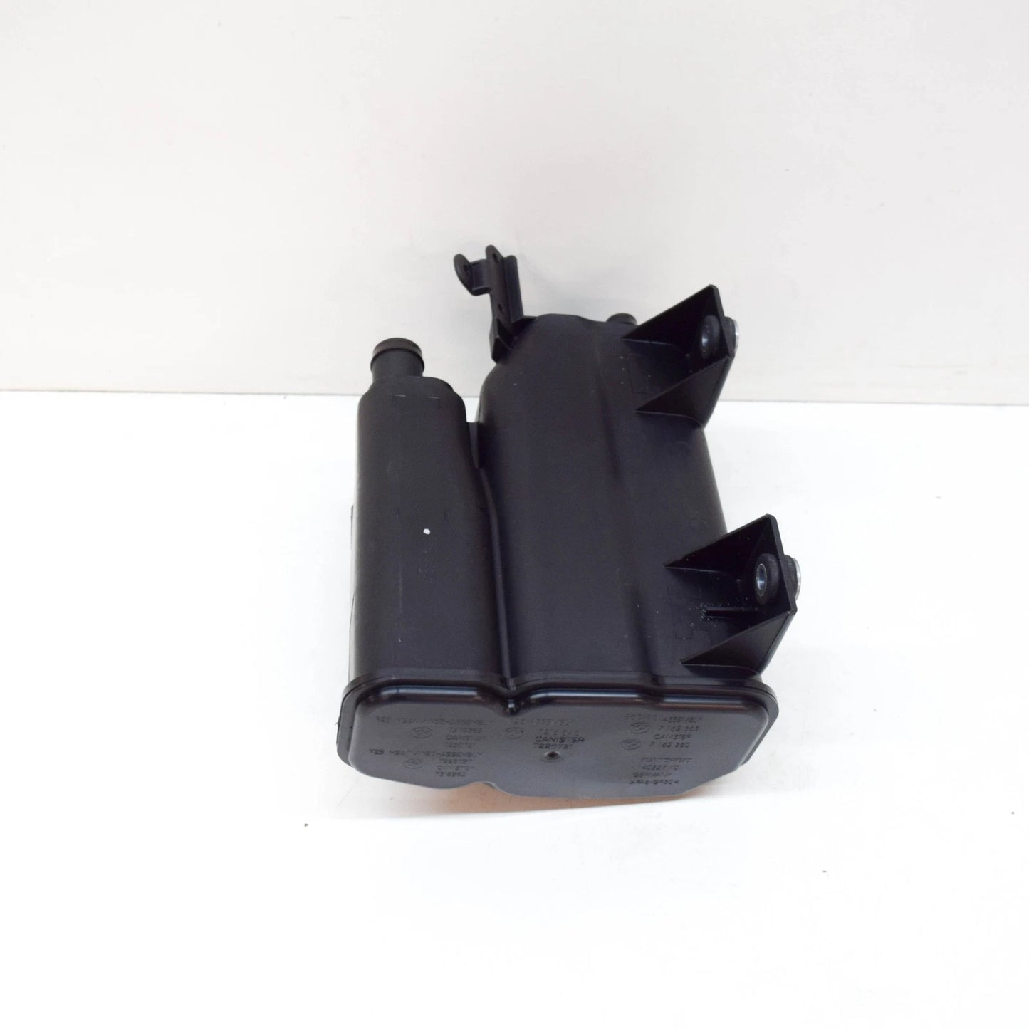 NEW BMW 5 E60 VAPOR CANISTER ACTIVATED CHARCOAL FILTER 16137162350 ORIGINAL