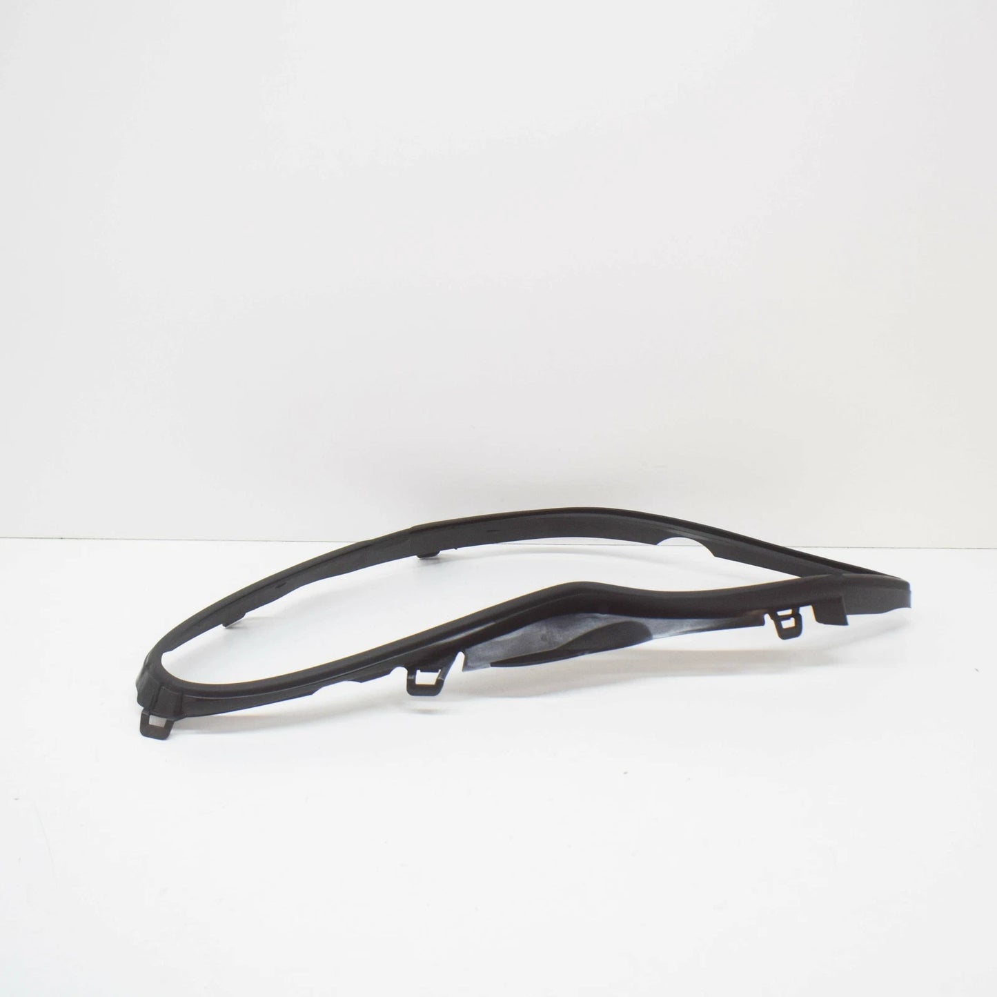 NEW MERCEDES-BENZ CLS C219 HEADLIGHT SEAL LEFT FRONT A2198200112 ORIGINAL