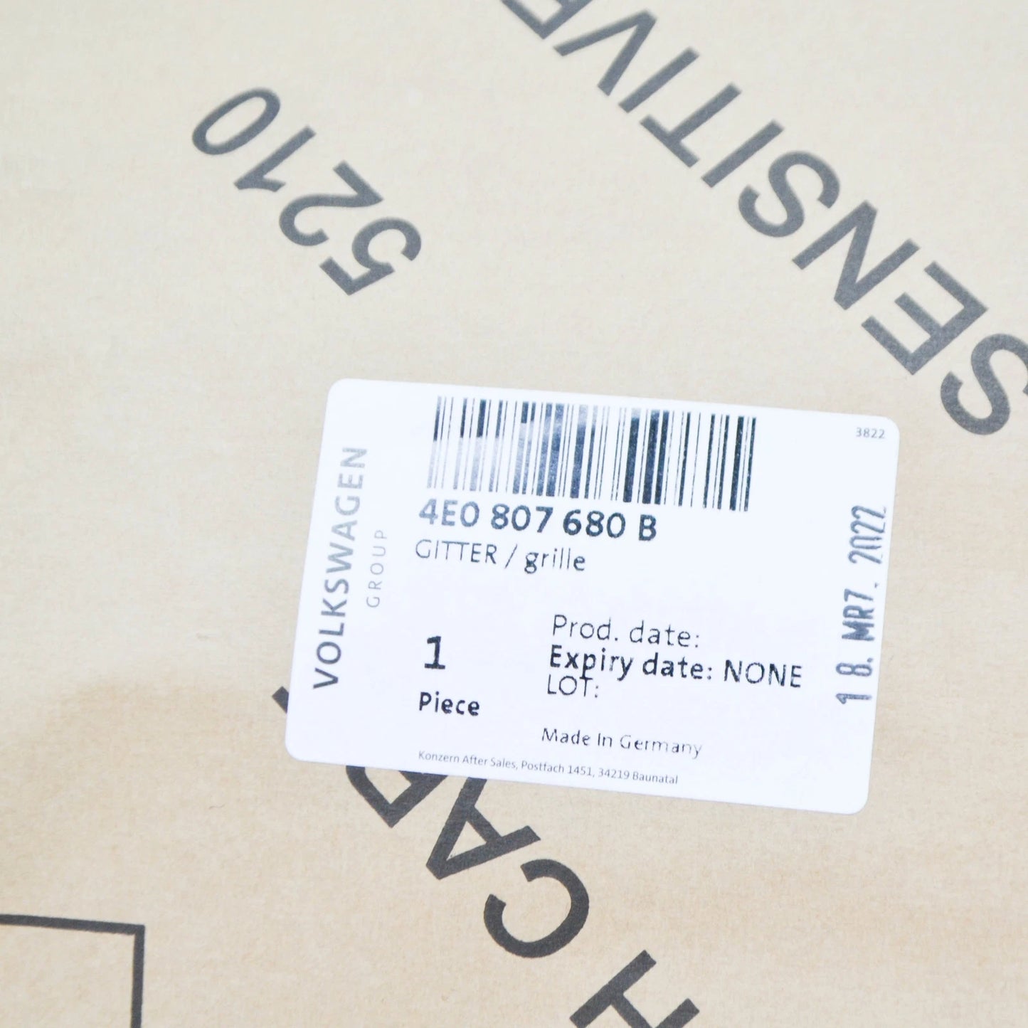 NEW AUDI A8 D3 FRONT BUMPER RIGHT GRILLE 4E0807680B