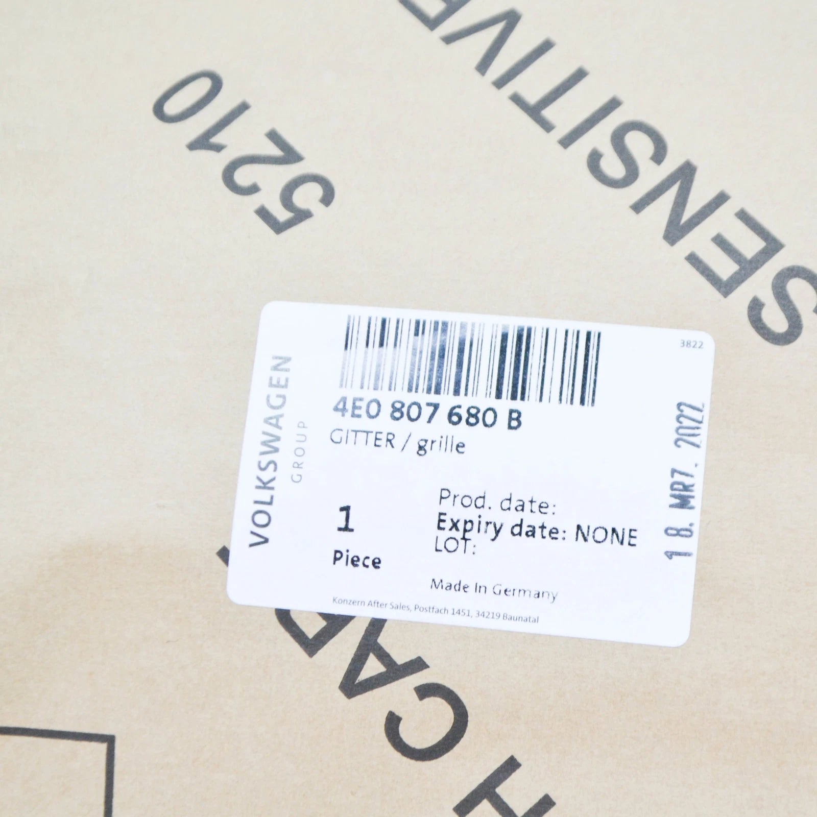 NEW AUDI A8 D3 FRONT BUMPER RIGHT GRILLE 4E0807680B